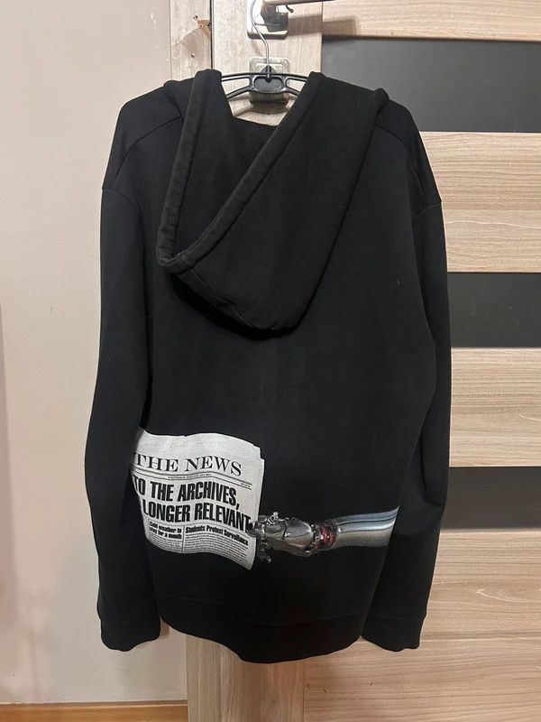 Raf Simons Raf Simons Newspaper Print Hoodie Size US M / EU 48-50 / 2 - 1 Thumbnail