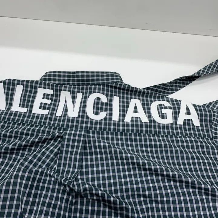 Balenciaga Balenciaga Balenciaga Stylish Casual Lettered Shirt -2507 Size US S / EU 44-46 / 1 - 7 Thumbnail