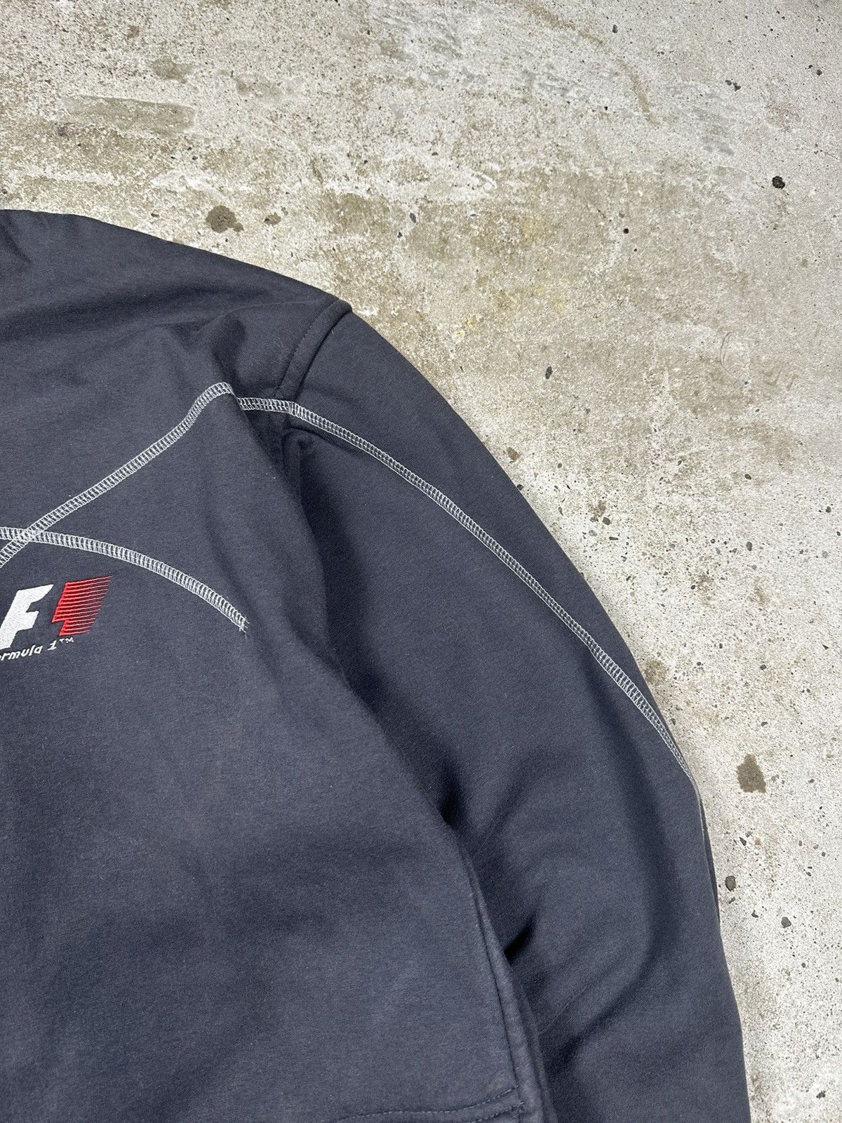 Formula 1 × Vintage Vintage Y2K Formula Uno Grey Heavyweight Racing Zip Hoodie Size US XXL / EU 58 / 5 - 5 Thumbnail