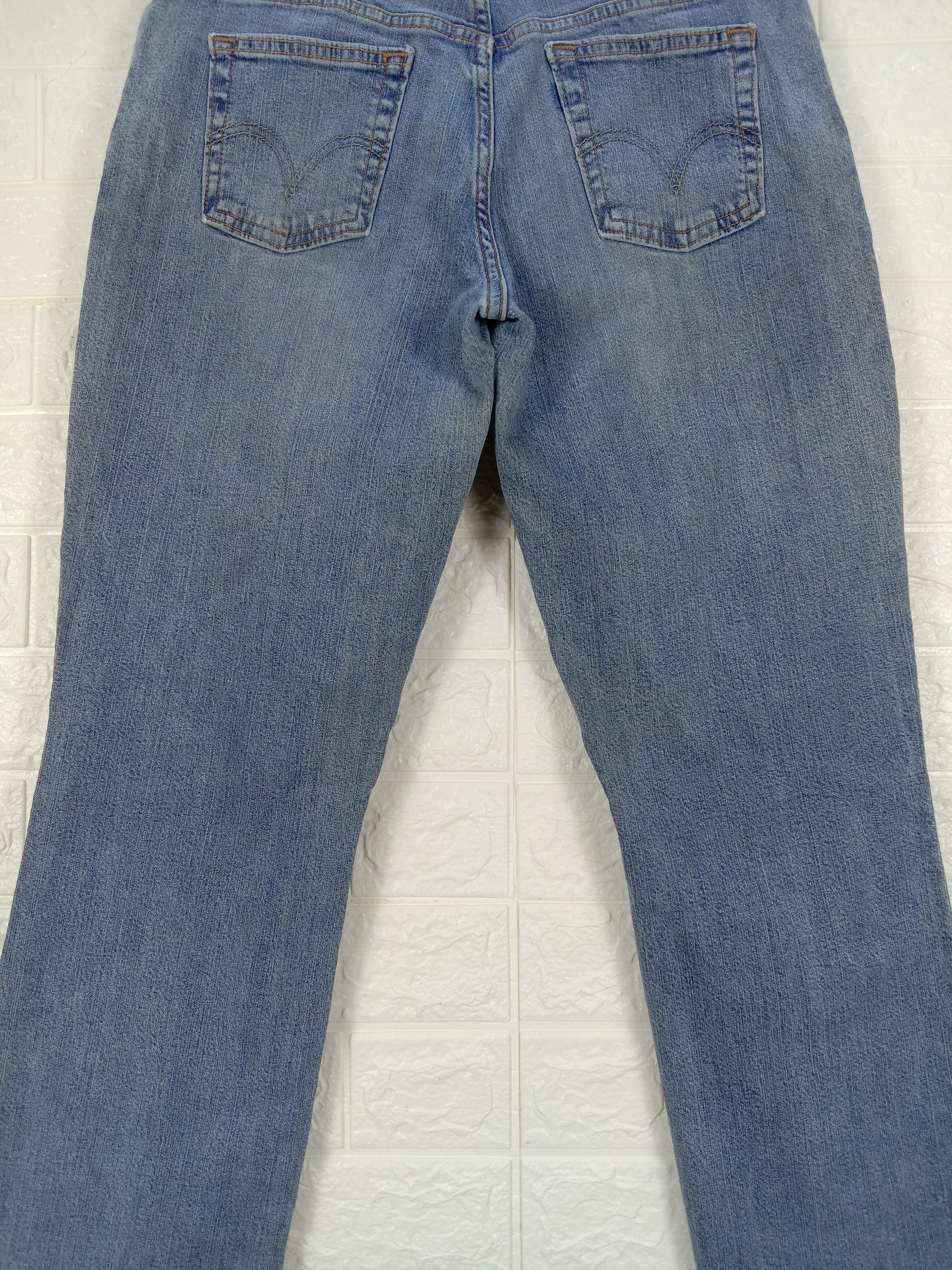 Levi's Vintage Levi's 550 Flare Jeans Blue Wash Denim Size 29" - 7 Thumbnail