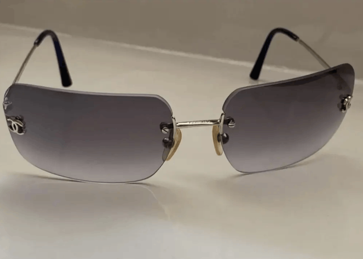 Chanel Chanel Sunglasses 4017 CC Rhinestone Logo Rimless Vintage Size ONE SIZE - 4 Thumbnail