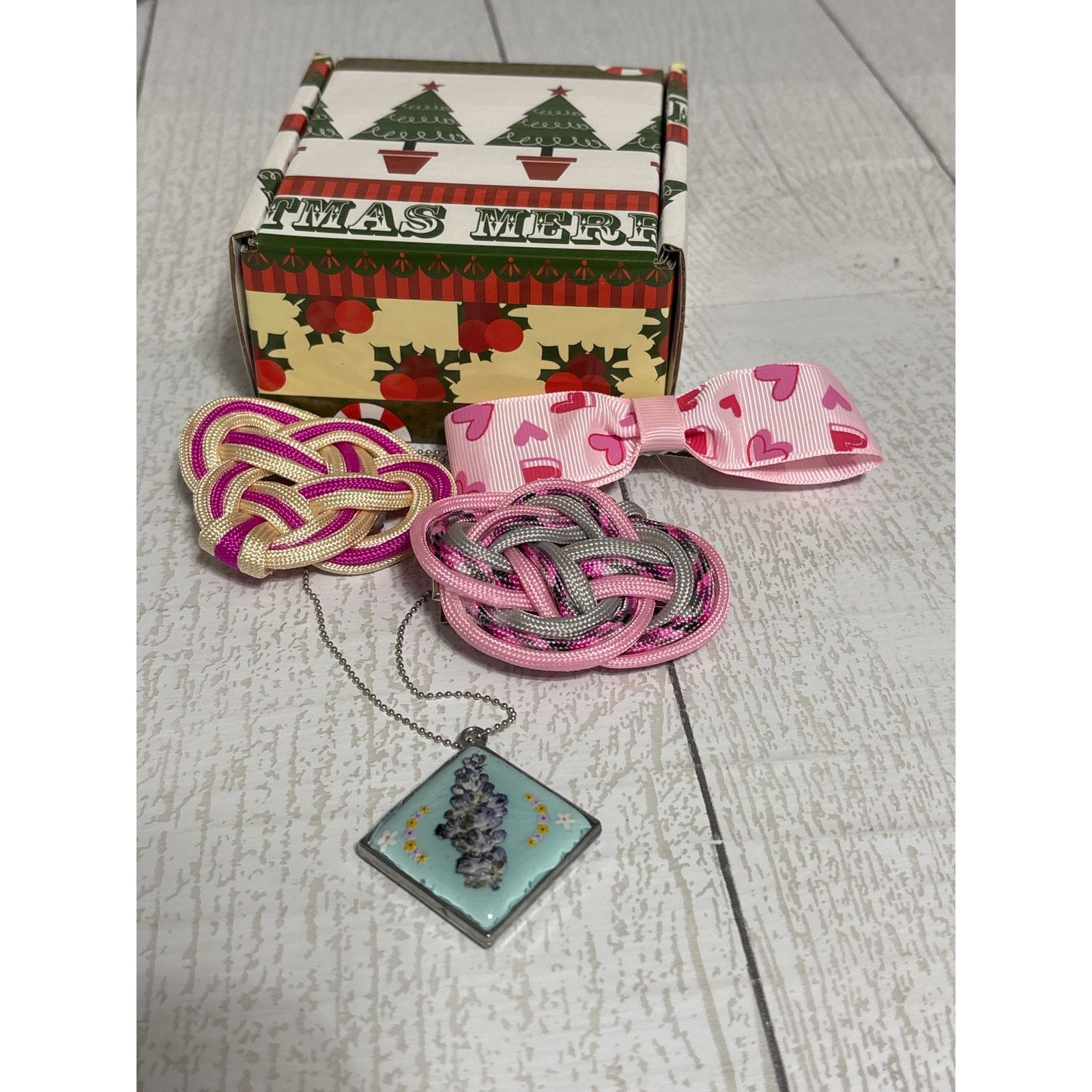 Handmade Hair Accessory and Necklace 4 Piece Gift Set Size ONE SIZE - 1 Thumbnail