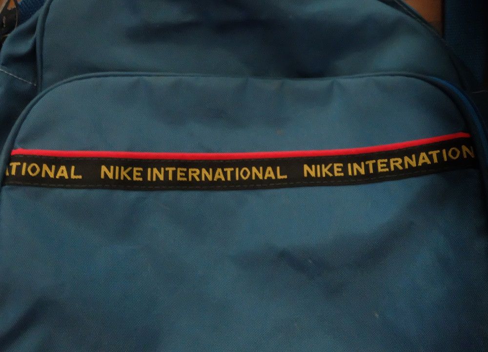 Nike Vintage Nike International Shoulder Bag (1980s) Size ONE SIZE - 2 Thumbnail