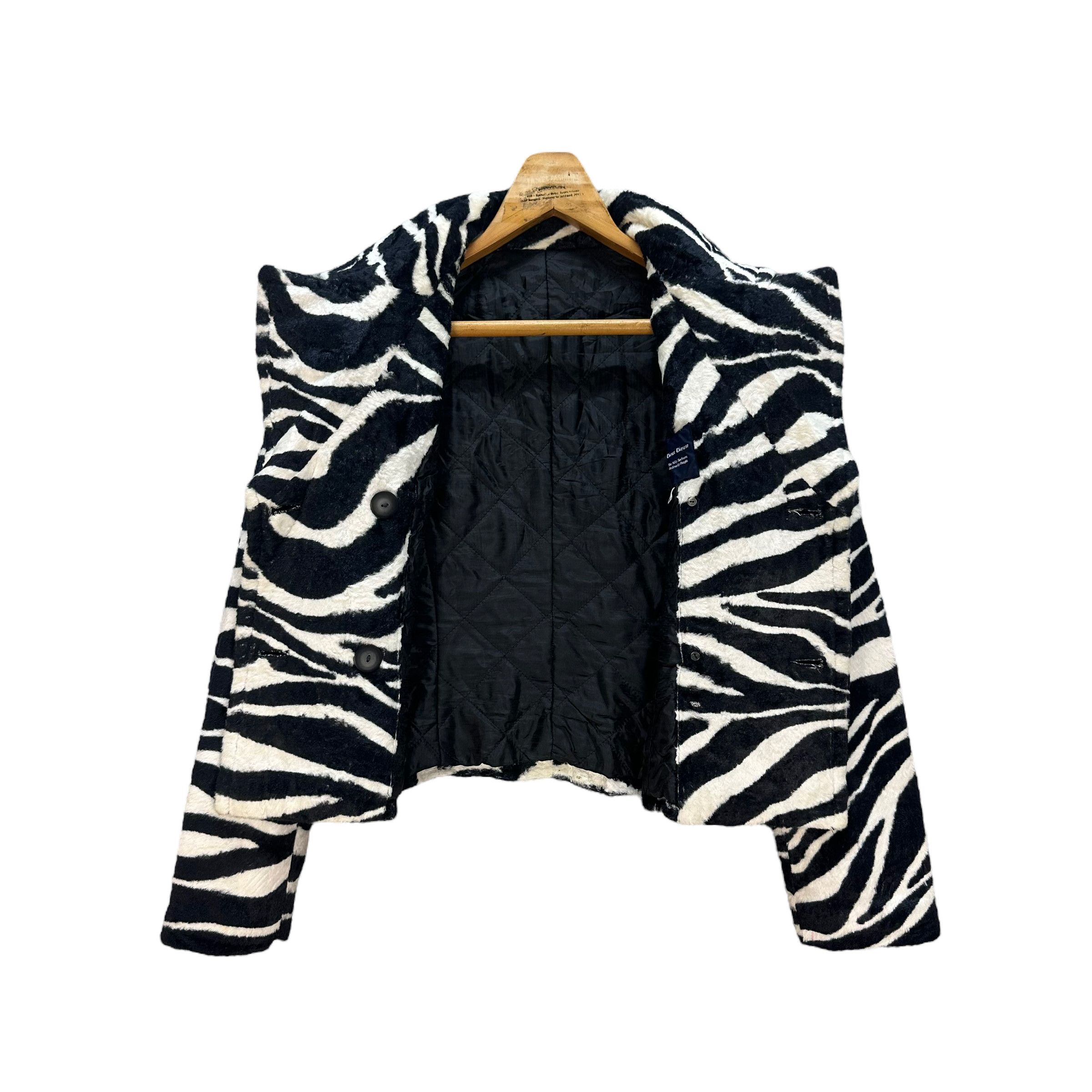 Japanese Brand RA DIEUX DIEUSE ZEBRA CROP JACKET #8470-010 Size S / US 4 / IT 40 - 6 Thumbnail