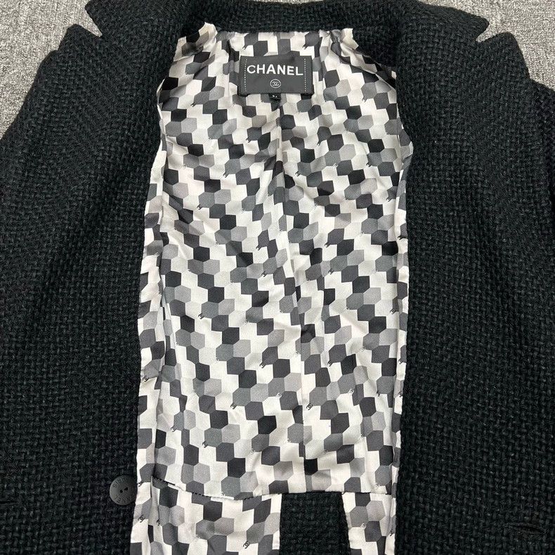 Chanel Chanel Black tweed double-breasted gold-button suit jacket Size XXS / US 00 / IT 34 - 8 Thumbnail