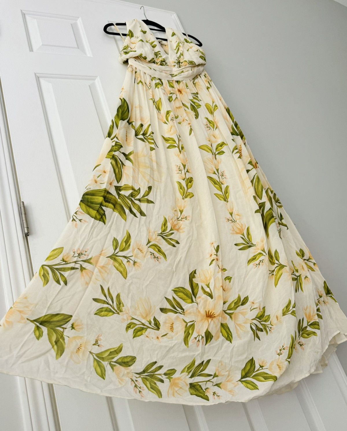 Farm Rio Farm Rio V-Neck Floral Chiffon Maxi Dress, Size L Size L / US 10 / IT 46 - 7 Thumbnail