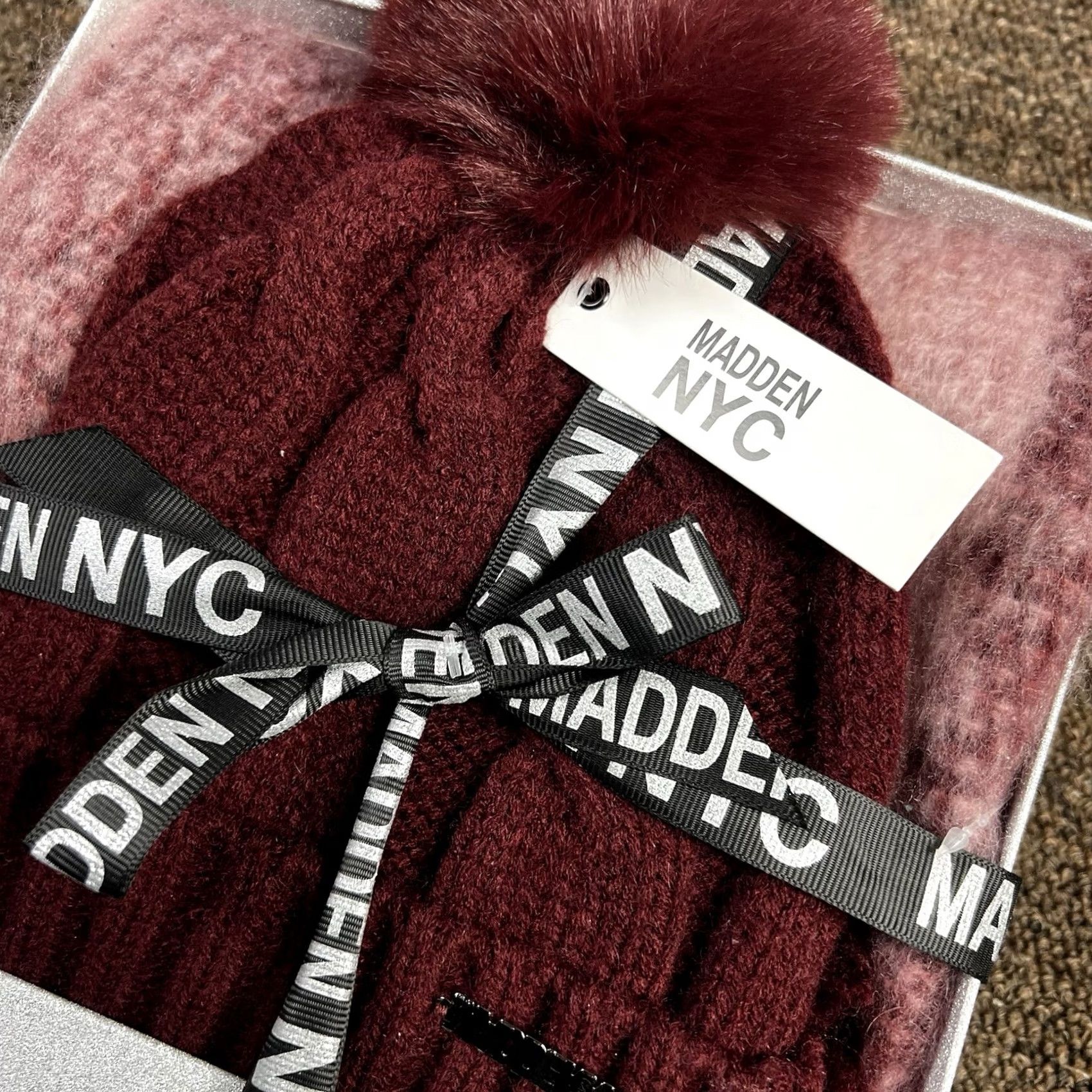 Vintage Madden NYC Beanie Hat & Scarf Gift Set Burgundy & Plaid One-size Womens Winter Accessories Set Size ONE SIZE - 3 Thumbnail
