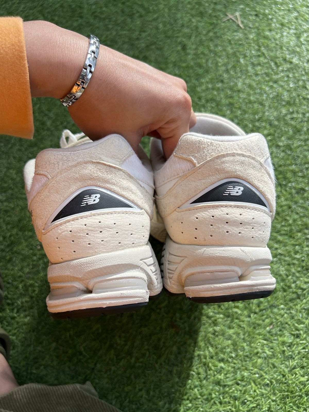 New Balance New Balance 2002R White Fur M2002RSW Size US 10 / EU 43 - 4 Thumbnail