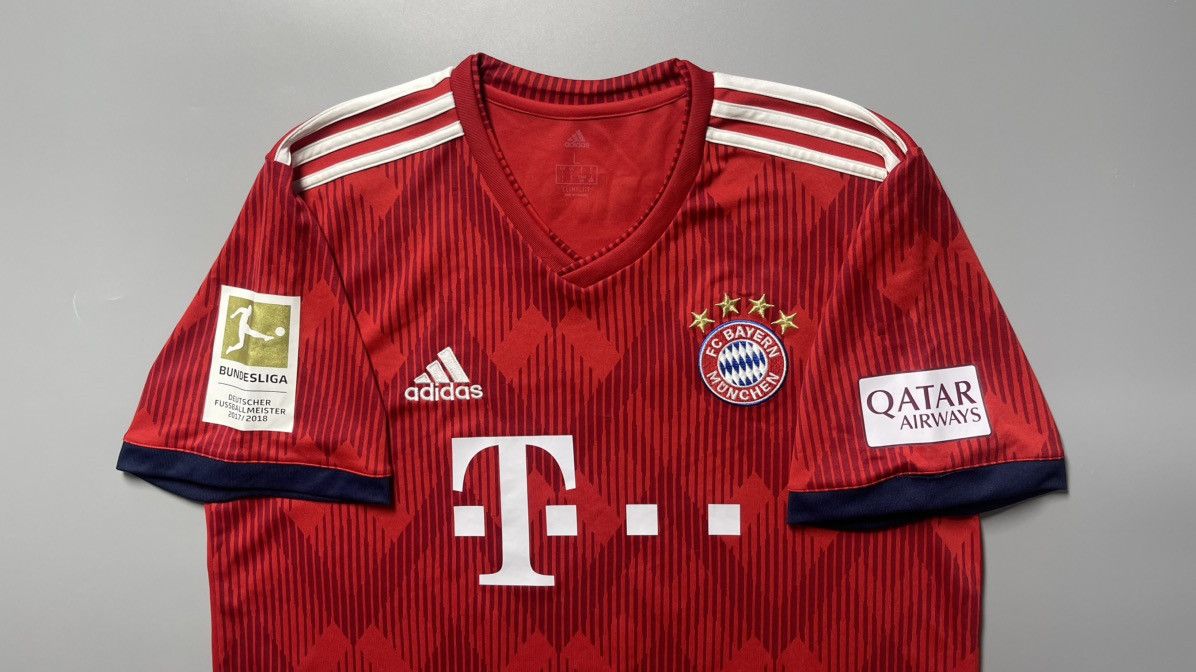 Adidas BAYERN ADIDAS 2018/2019 FOOTBALL SOCCER HOME JERSEY Size US L / EU 52-54 / 3 - 2 Thumbnail