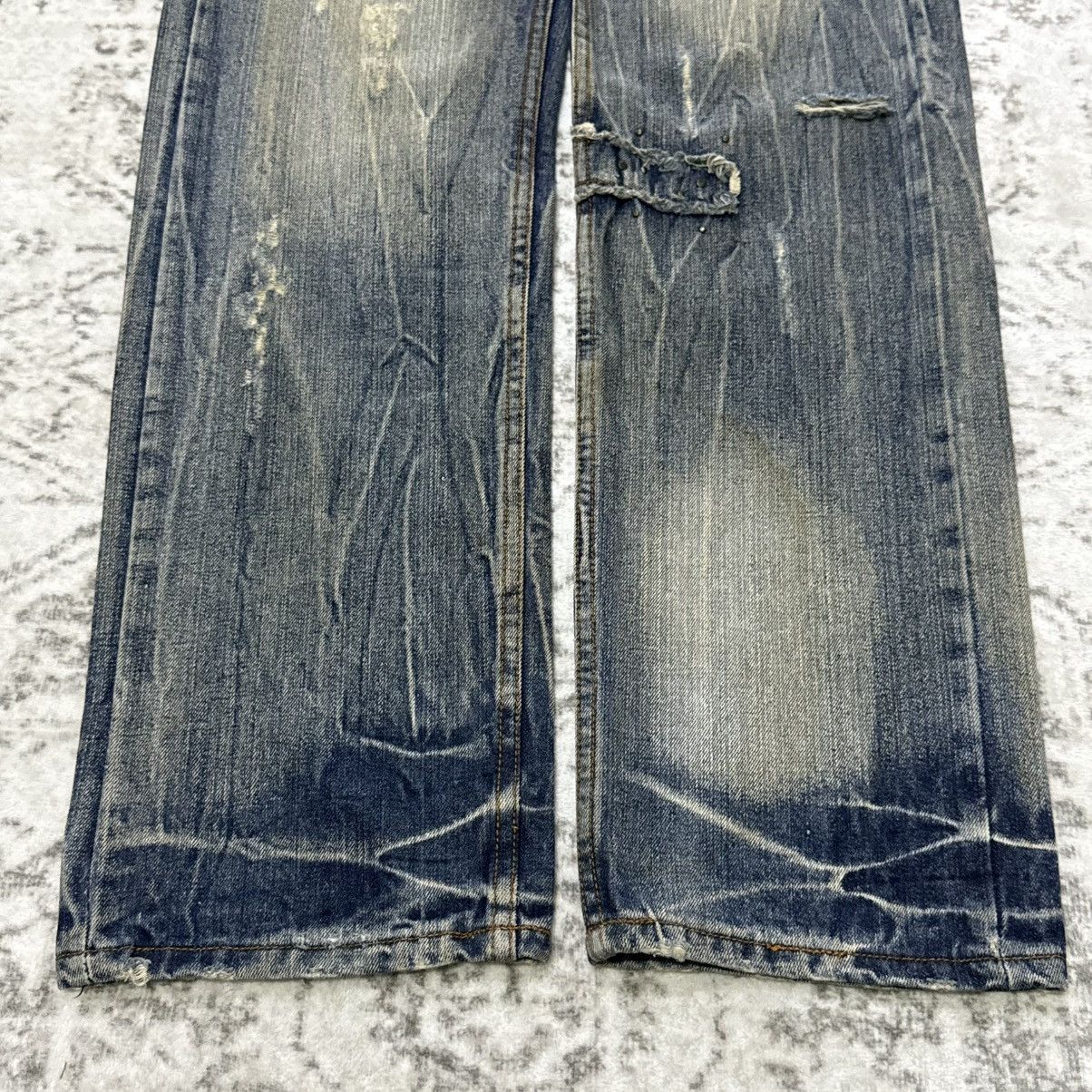 Japanese Brand Euro Eagle Patchwork Distressed Studded Loose Jeans Size US 30 / EU 46 - 4 Thumbnail