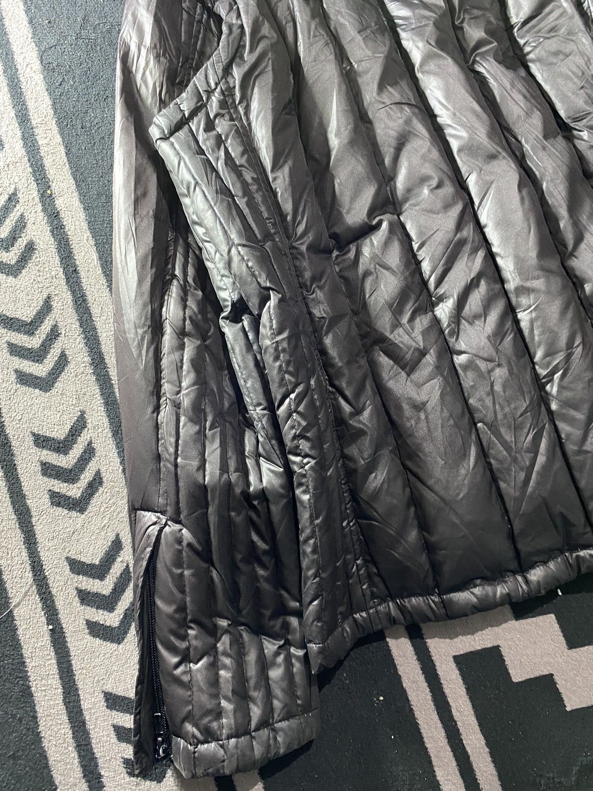 Le Grande Bleu (L.G.B.) Japanese klein plus+ homme puffer faux fur jacket Size US M / EU 48-50 / 2 - 6 Thumbnail
