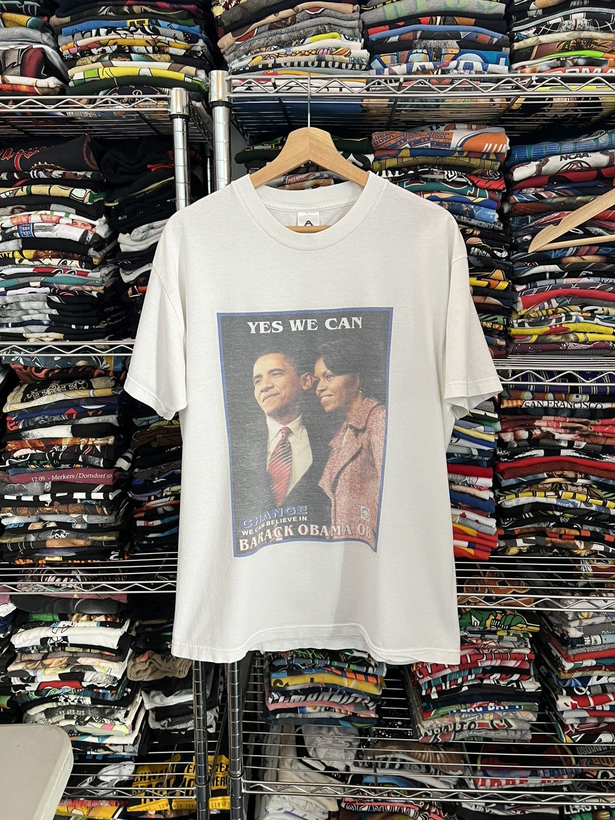 President's 2008 Barack Obama Michelle Yes We Can Believe In Change Tee Size US L / EU 52-54 / 3 - 1 Thumbnail