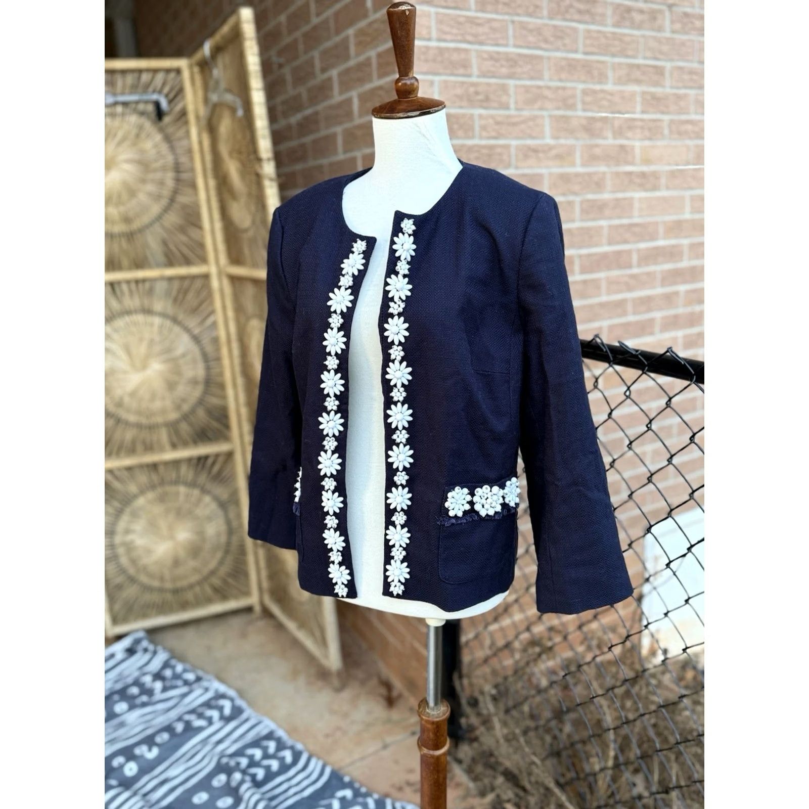 Talbots Talbots Hand-Beaded Jacket Navy White 3/4 Sleeve Petite 16 Beaded Business Casual Womens Jacket Size XXL / US 16-18 / IT 52-54 - 4 Thumbnail
