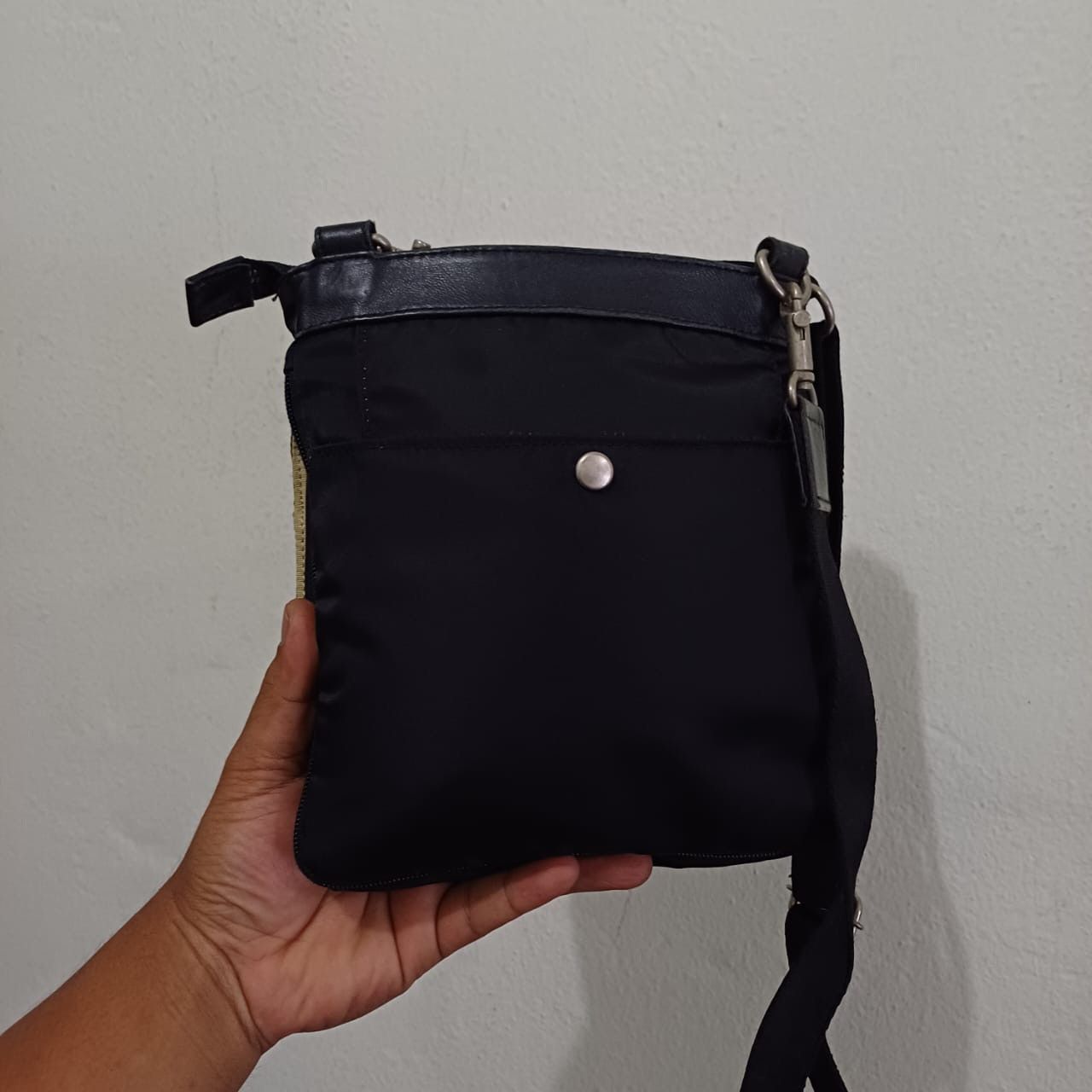 Japanese Brand 💥Last Drop💥Yohji Yamamoto Ysaccs Leather Nylon Sling Bag Size ONE SIZE - 8 Thumbnail