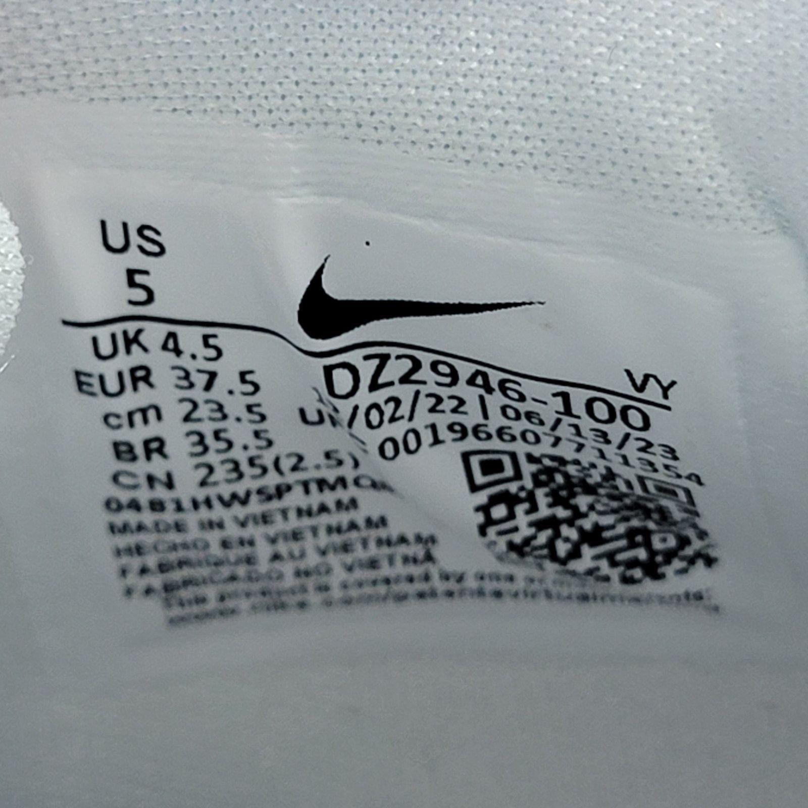 Nike Nike Zoom Freak 5 TB 'White Black' Sz 5 DZ2946-100 New Size US 5 / EU 37 - 6 Thumbnail