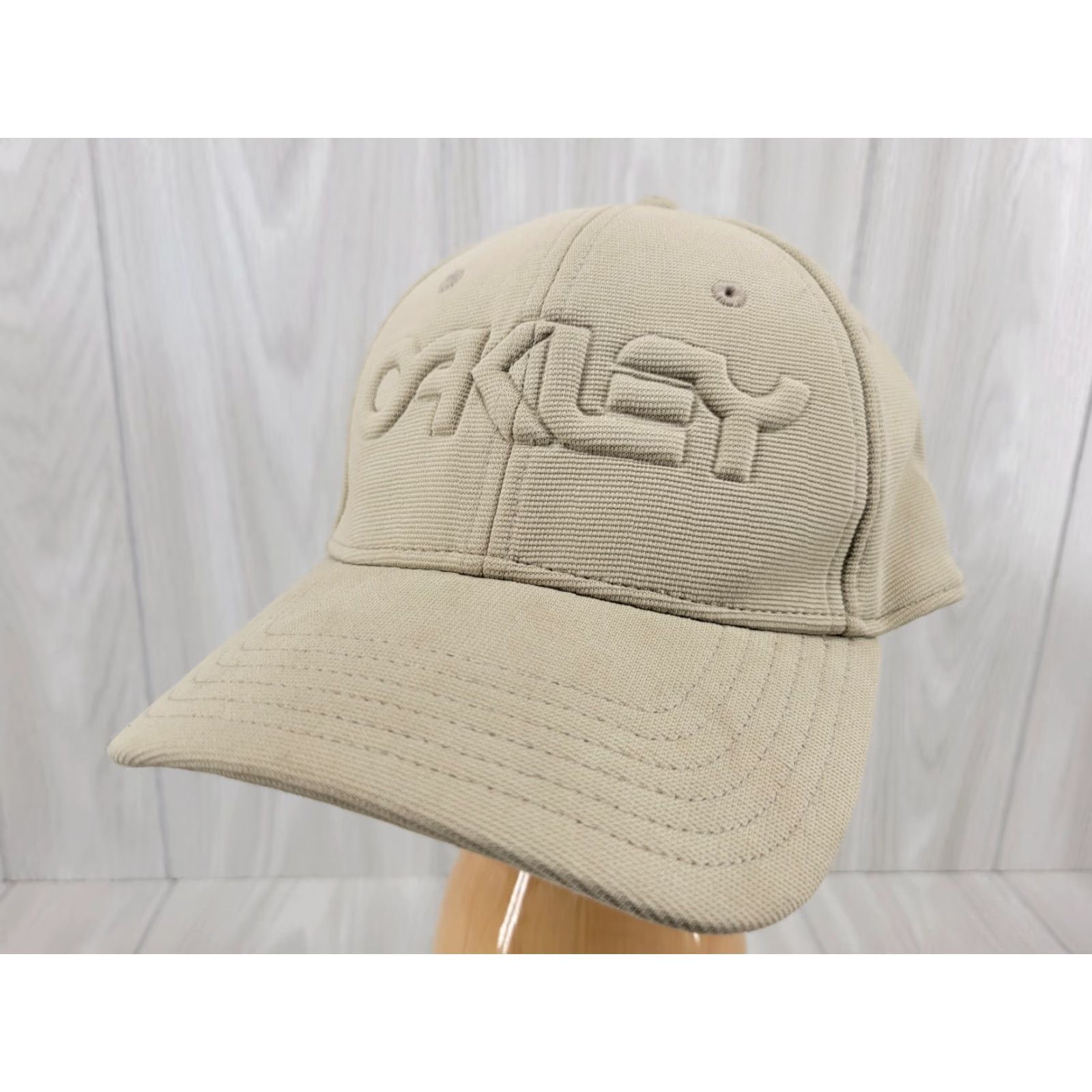 Oakley VINTAGE Oakley Hat One Size Tan Flex FIT L/XL Raised LOGO Men Baseball Cap 90s USA Outdoor Adjustable Breathable Distressed Size ONE SIZE - 2 Thumbnail