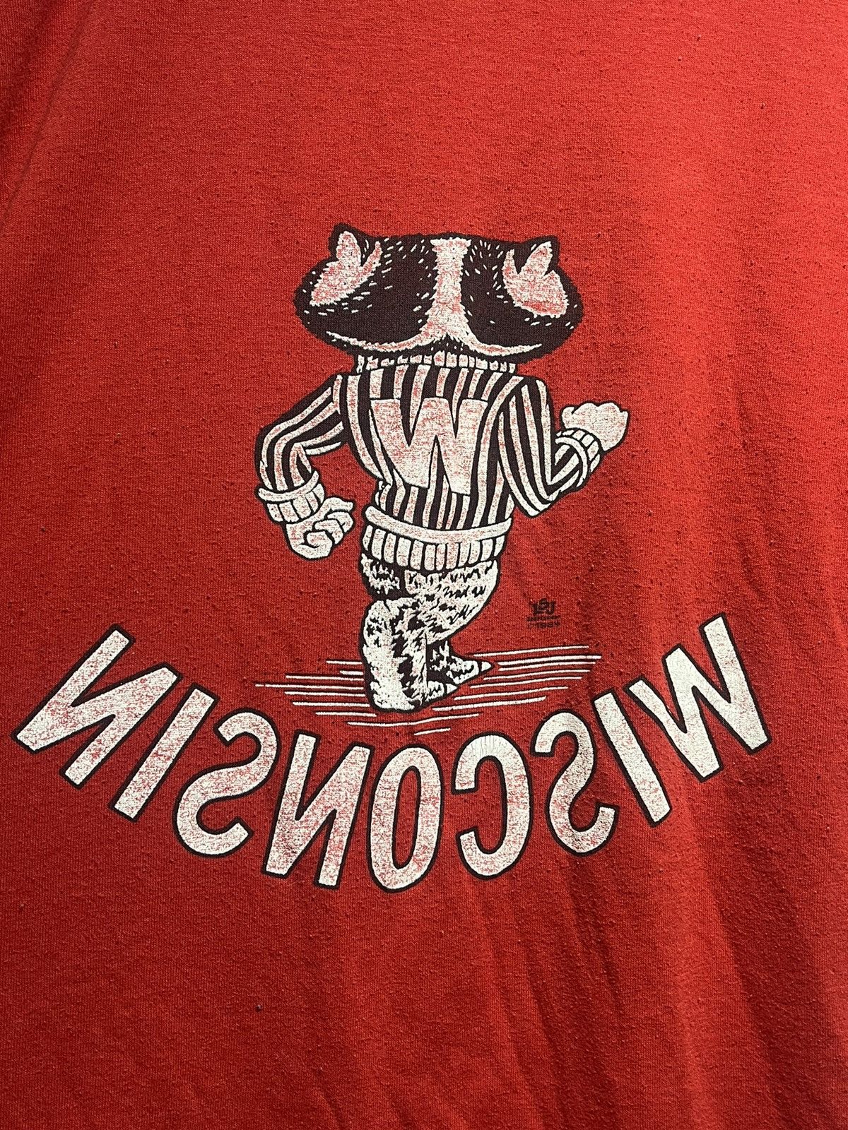 Collegium 1980s Wisconsin College tee Size US L / EU 52-54 / 3 - 7 Thumbnail