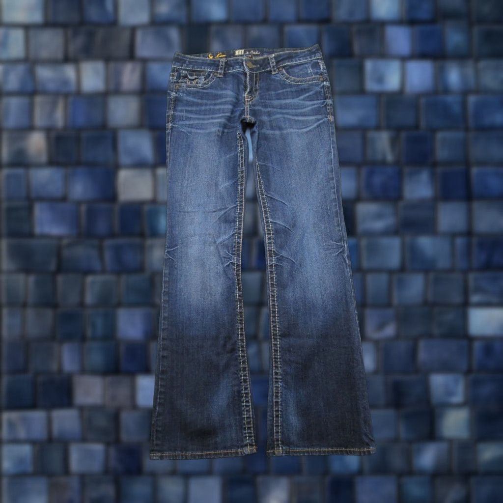 Vintage KUT from The Kloth So Low Rise Bootcut Jeans Dark Wash Size 8 Blue Denim 5-Pocket Stretch Womens Regular Mid Rise Size 30" / US 8 / IT 44 - 1 Thumbnail