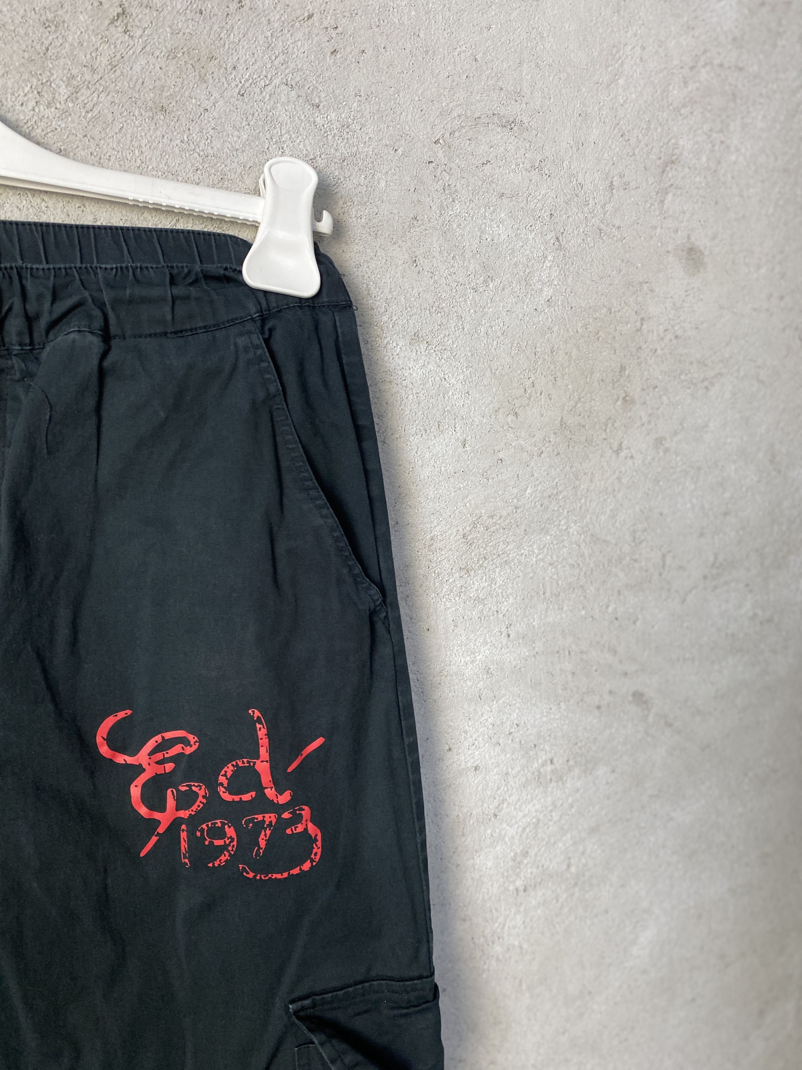 Ed Hardy × Urban Outfitters Ed Hardy x Urban Outfitters pants parachute y2k 00s Size US 28 / EU 44 - 3 Thumbnail