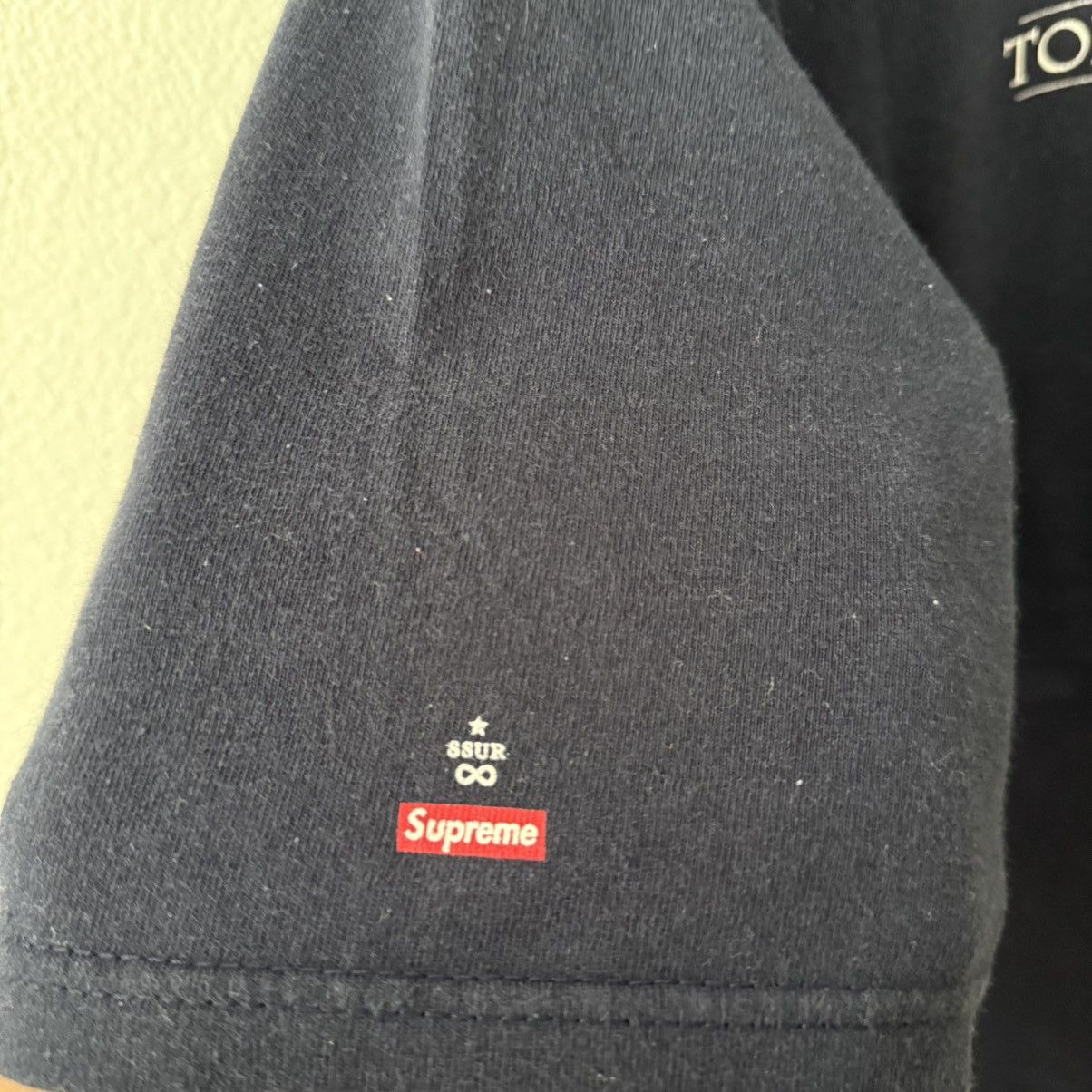 Supreme Supreme Men's Black and Navy T-shirt Size US L / EU 52-54 / 3 - 3 Thumbnail