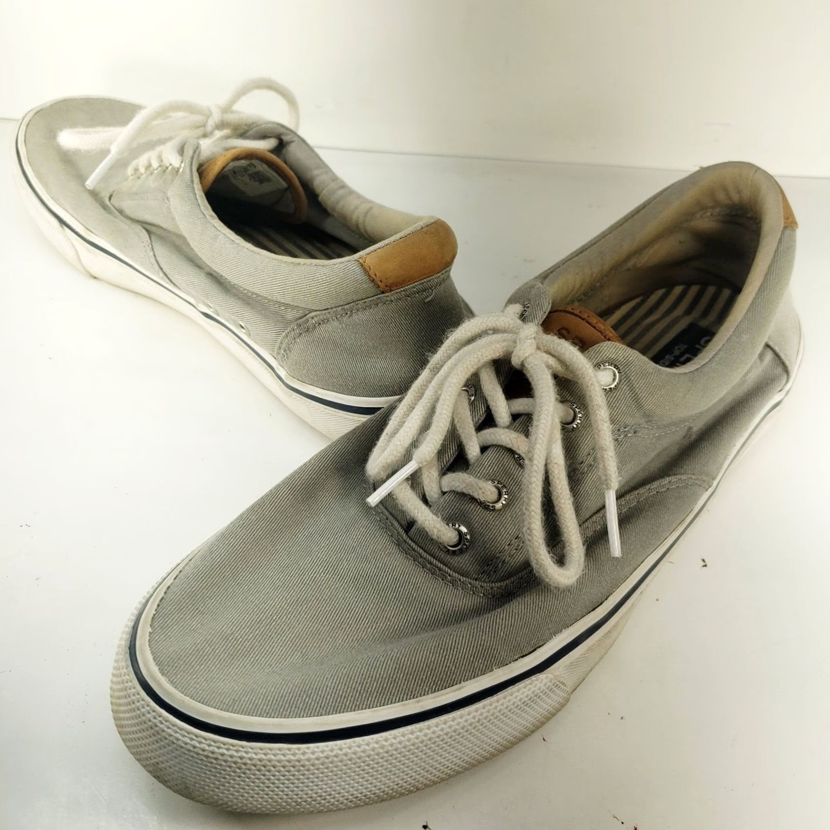 Sperry SPERRY Men’s Sneaker STS22045 GREY Striper II CVO Vulcanized Sneaker SIZE 11M Cant be N/A Size US 11 / EU 44 - 2 Thumbnail