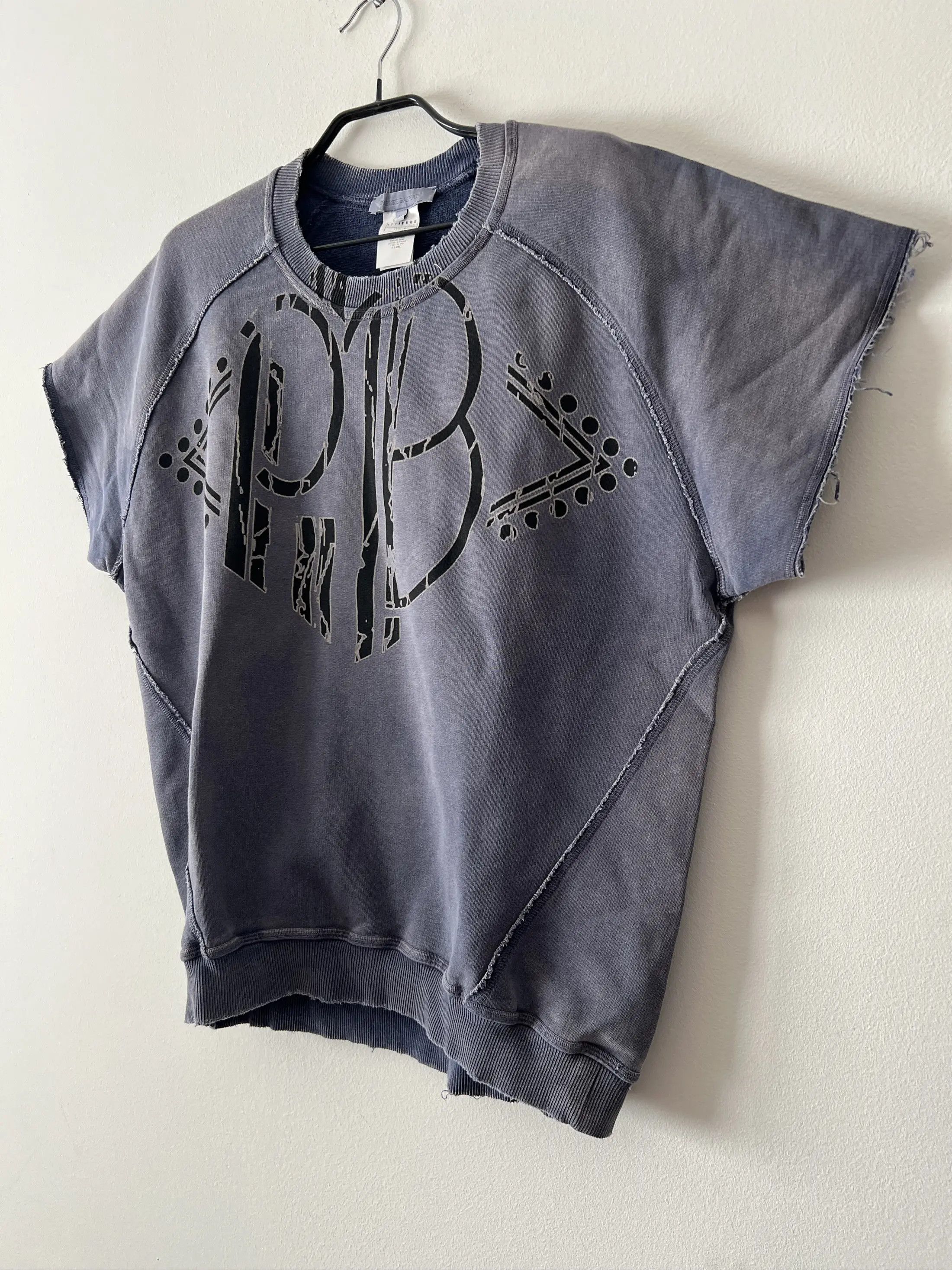 Pierre Balmain Sweatshirt Sleeveless Size US M / EU 48-50 / 2 - 4 Thumbnail