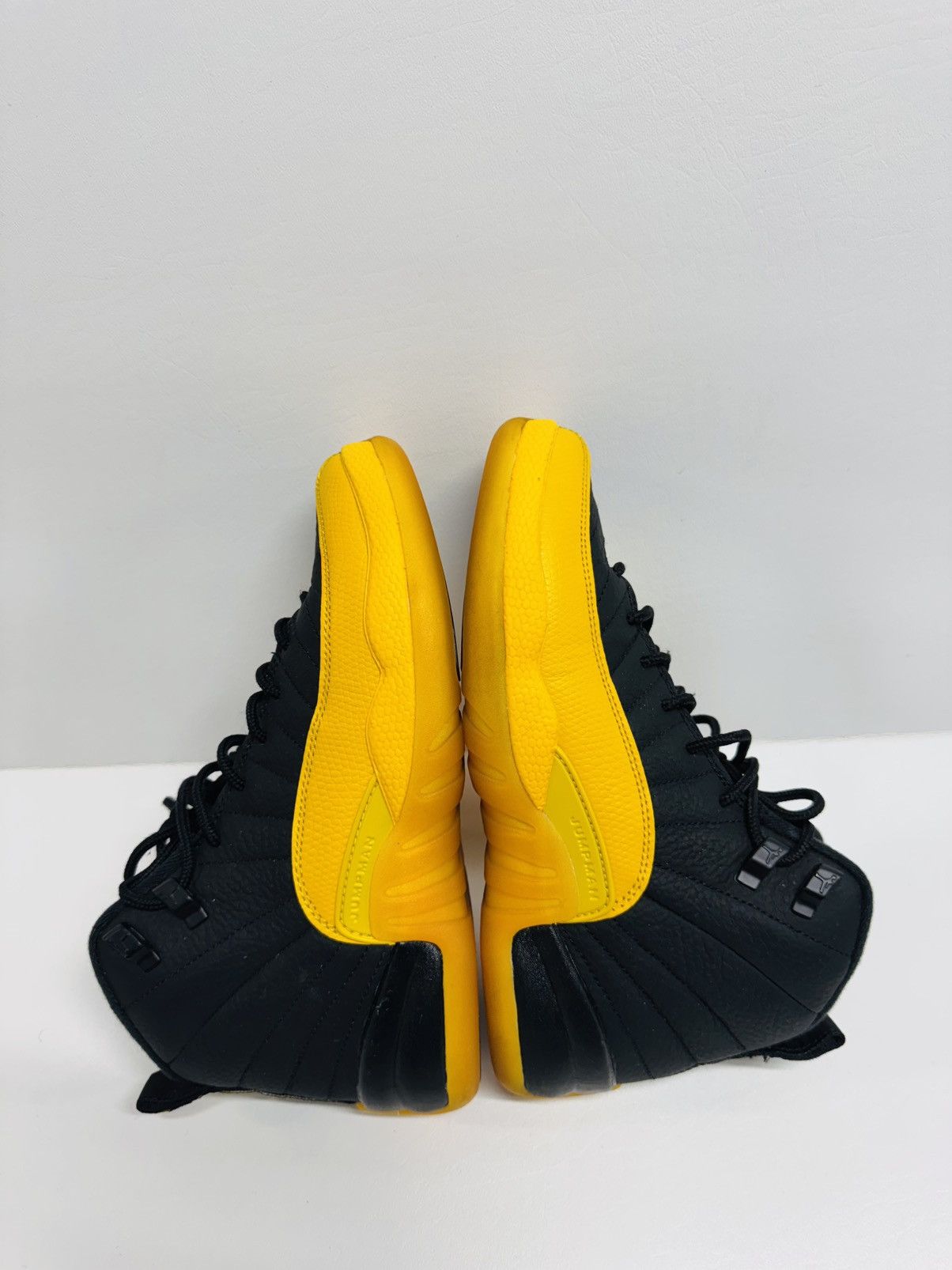 Jordan Brand Air Jordan 12 Retro Black University Gold Size US 5.5 / EU 38 - 2 Thumbnail