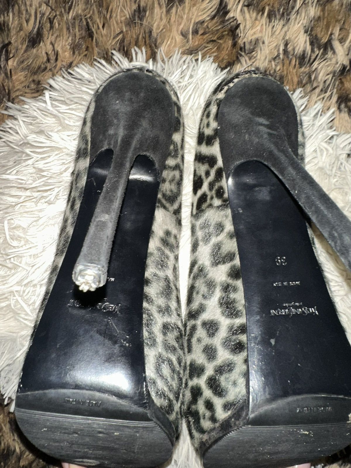 Yves Saint Laurent Saint laurent YSL Leopard print Platform pumps Size US 9 / IT 39 - 2 Thumbnail