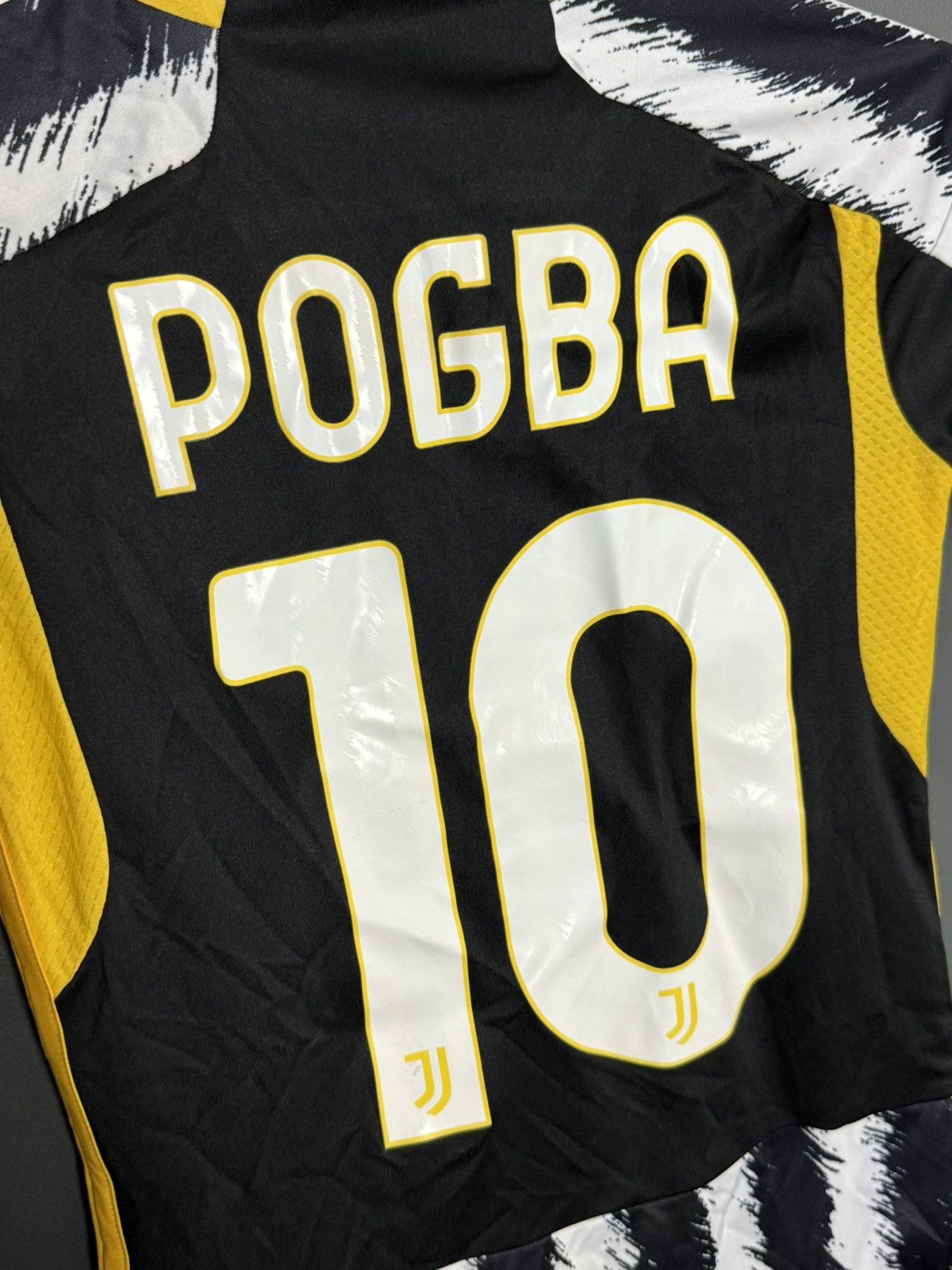Adidas KIDS Juventus 23/24 Home Pogba Football Jersey T-Shirt Size US XS / EU 42 / 0 - 3 Thumbnail