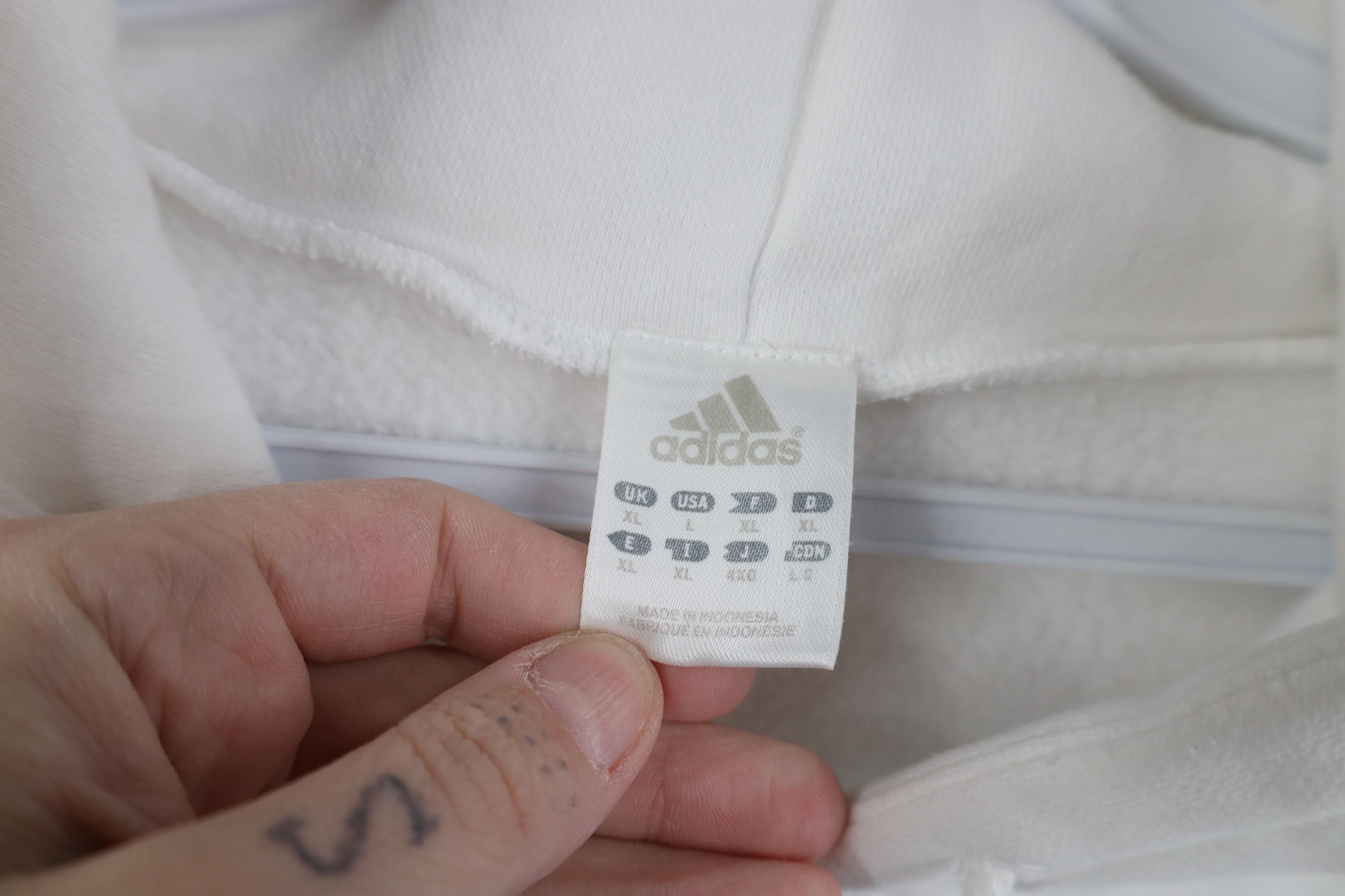 Adidas Vintage Adidas Center Logo Heavyweight Hoodie Sweatshirt Size US L / EU 52-54 / 3 - 7 Thumbnail