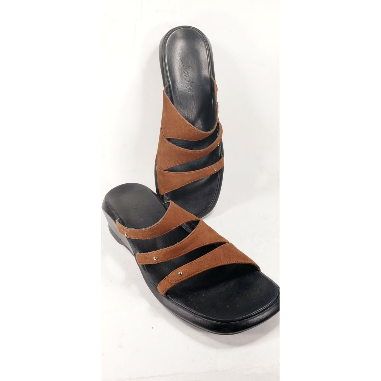 Clarks Clarks Slide Wedge Sandal Women's US 8.5M Brown 3 Crossovers Gold Bead Casual to Dress Business Mens Womens Size US 9 / IT 39 - 2 Thumbnail