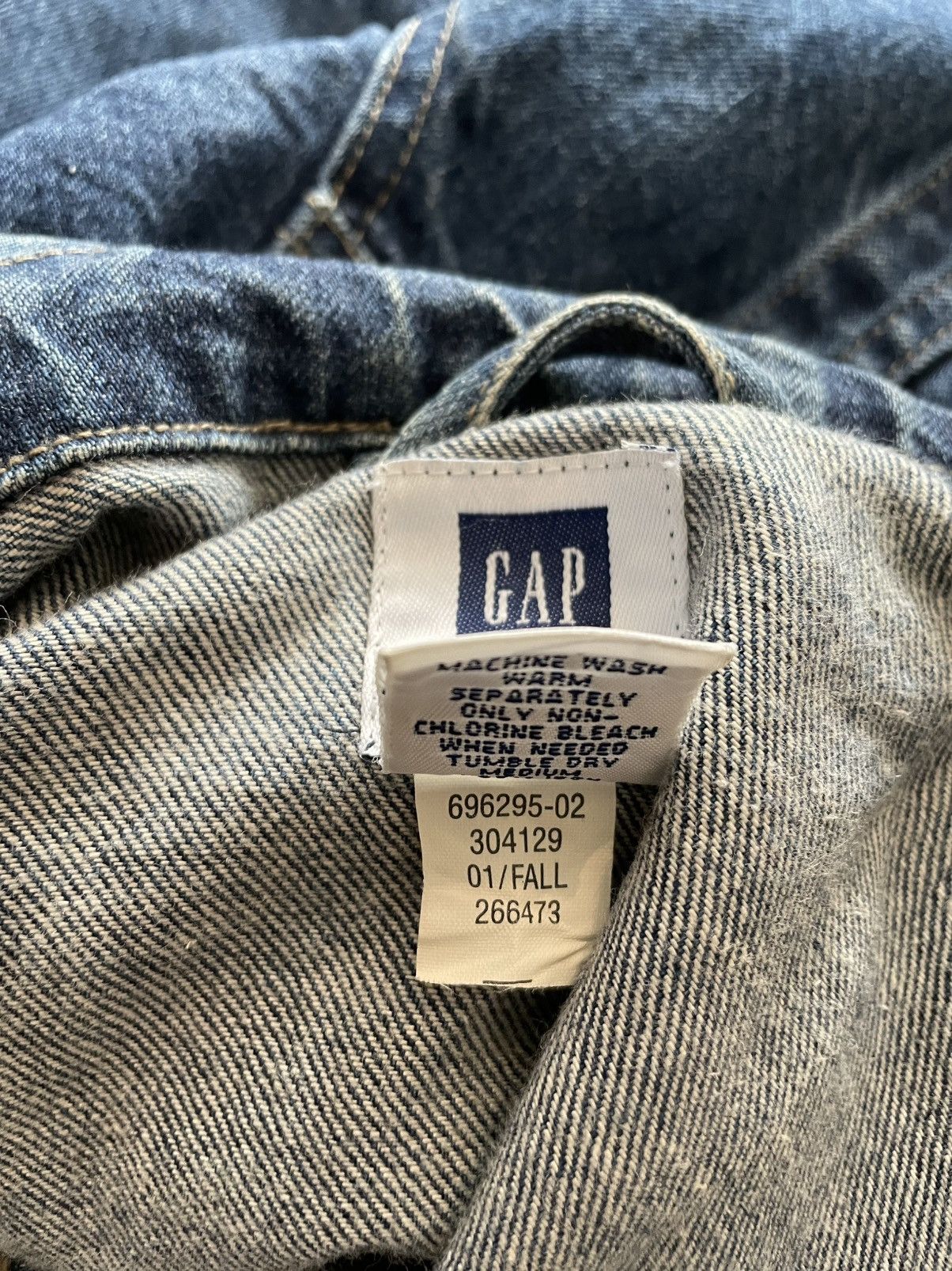 Gap VTG Y2K 01 Gap Denim Trucker Jacket Womens XL *thrashed Size XL / US 12-14 / IT 48-50 - 7 Thumbnail