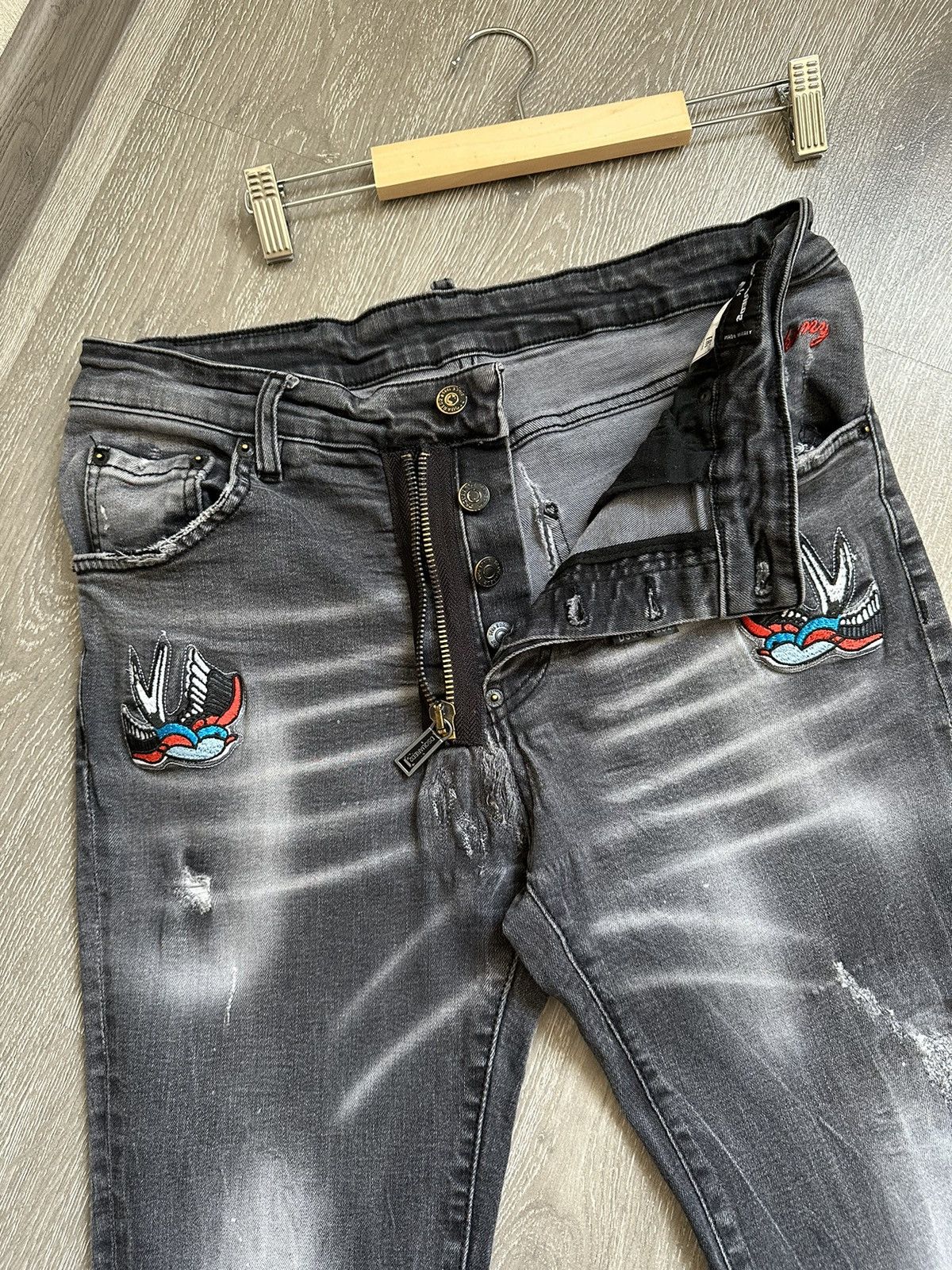 Dsquared2 DSQUARED2 Grey Distressed Denim Pants Men’s size 54 Size US 32 / EU 48 - 12 Thumbnail