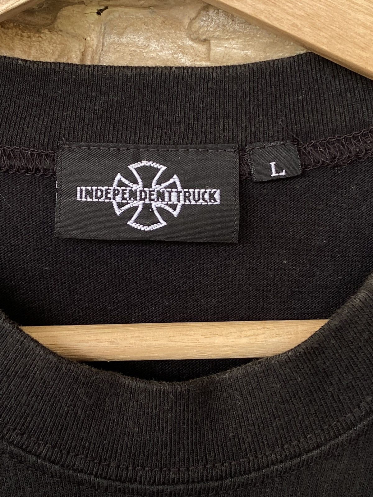 Independent Truck Co. Vintage Independent Truck Backhit Tees Size US M / EU 48-50 / 2 - 10 Thumbnail