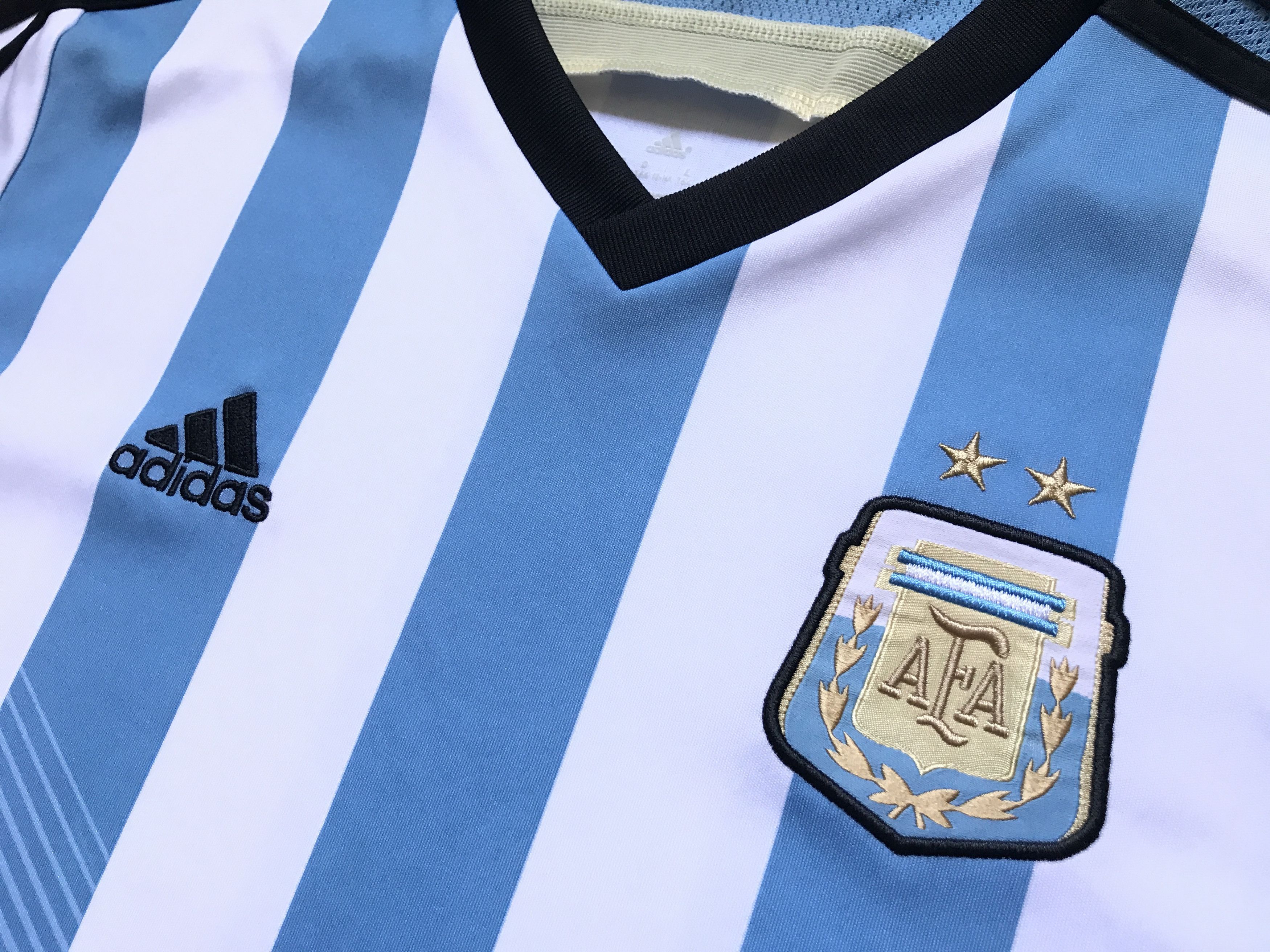 Adidas Kids Vintage Adidas Argentina Home Football Shirt 2014 Size US XXS / EU 40 - 5 Thumbnail