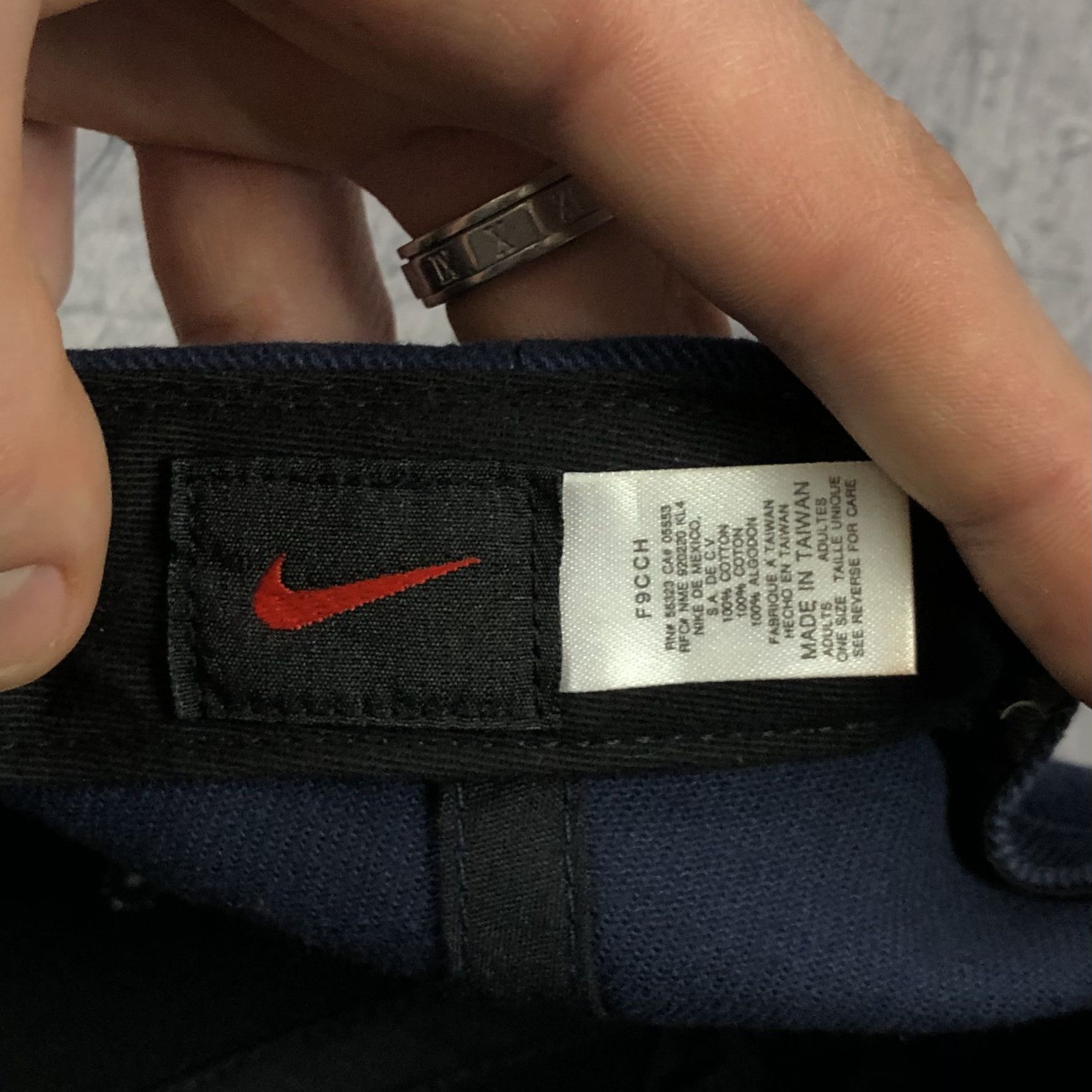 Nike Vintage Nike Cap Size ONE SIZE - 7 Thumbnail