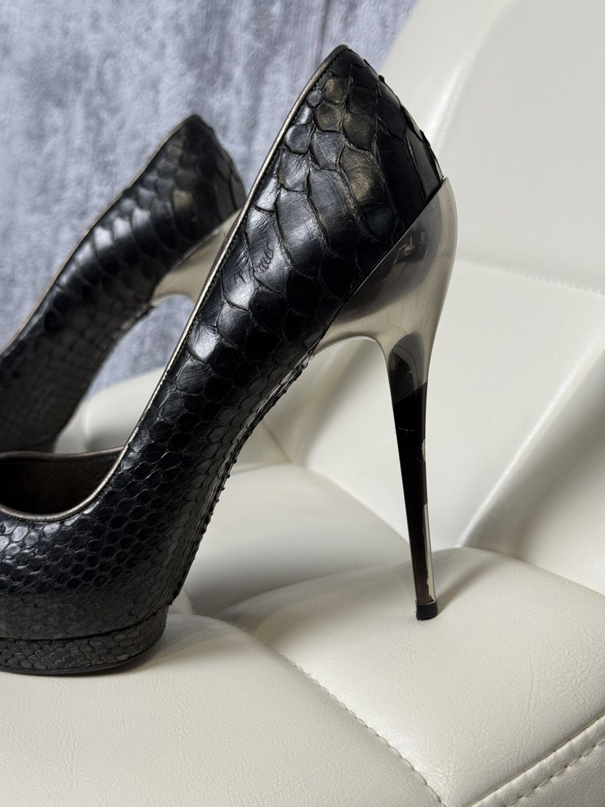 Salvatore Ferragamo SALVATORE FERRAGAMO Python Leather Heels Pumps Stiletto Size US 7.5 / IT 37.5 - 4 Thumbnail