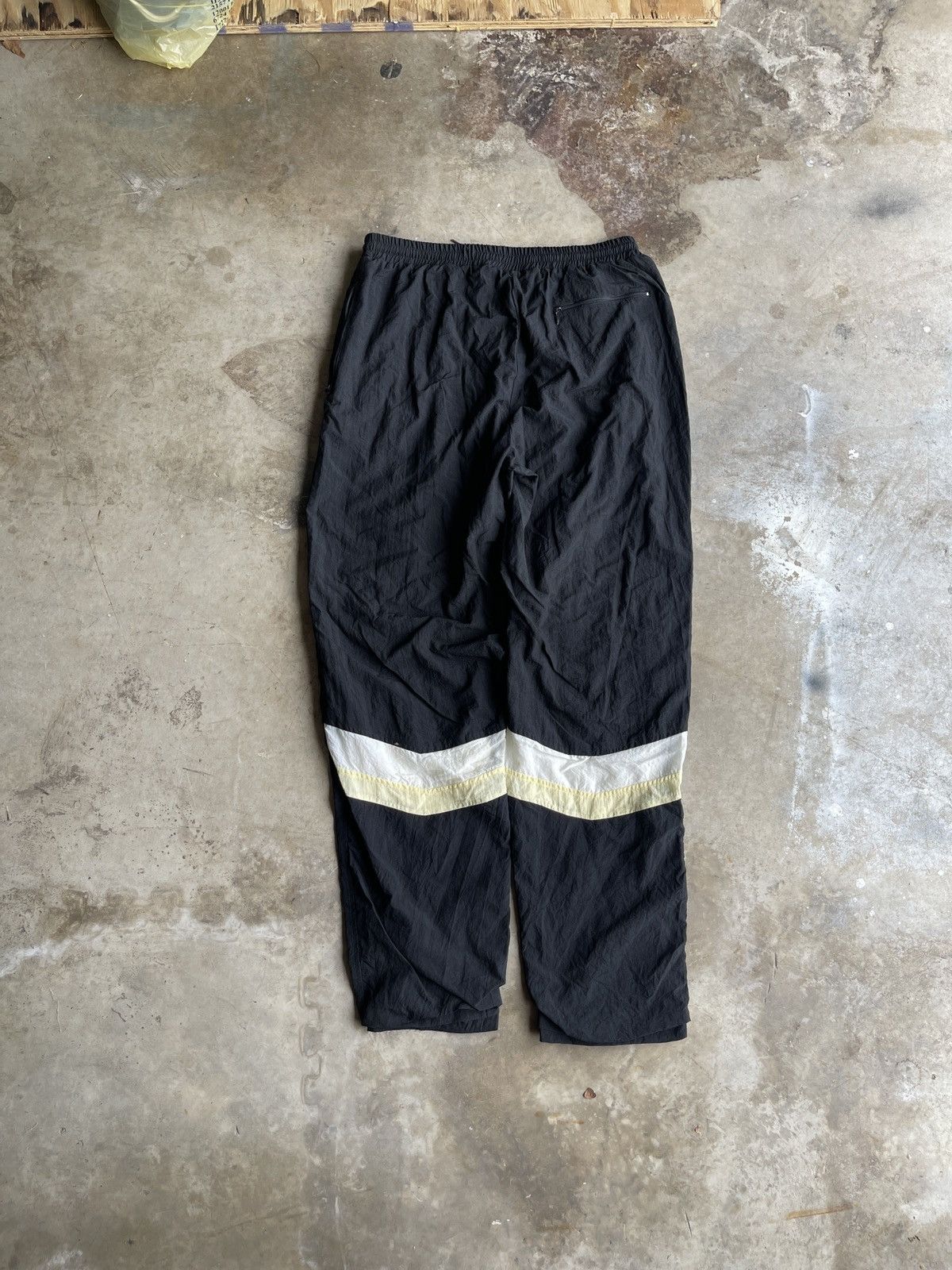 Givenchy Vintage 90s Givenchy track pants Size US 34 / EU 50 - 4 Thumbnail
