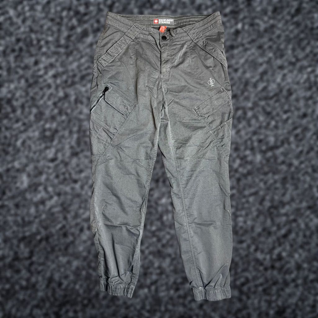 Vintage Engelbert Strauss Womens Capri Pants Gray 42 Regular Cotton Polyester Logo Pants Womens 42 Gray Capri Size 28" / US 6 / IT 42 - 1 Thumbnail