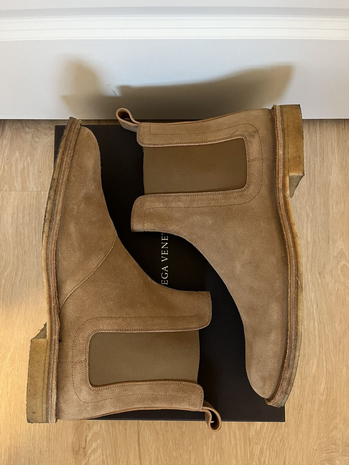 Bottega Veneta Suede Chelsea Boots *LAST PRICE DROP* Size US 12 / EU 45 - 5 Thumbnail