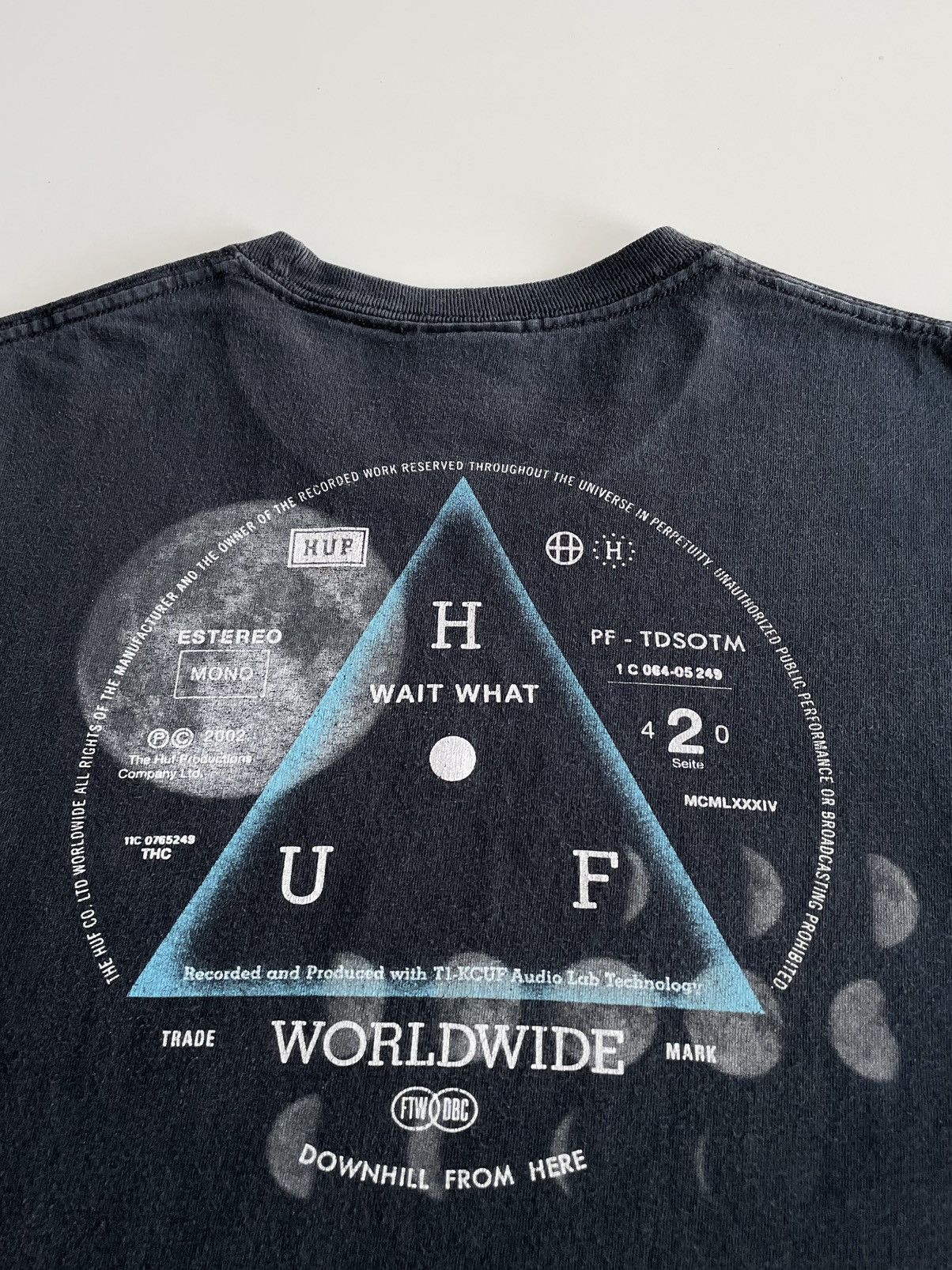 Huf Huf: A T-Shirt Size US M / EU 48-50 / 2 - 10 Thumbnail