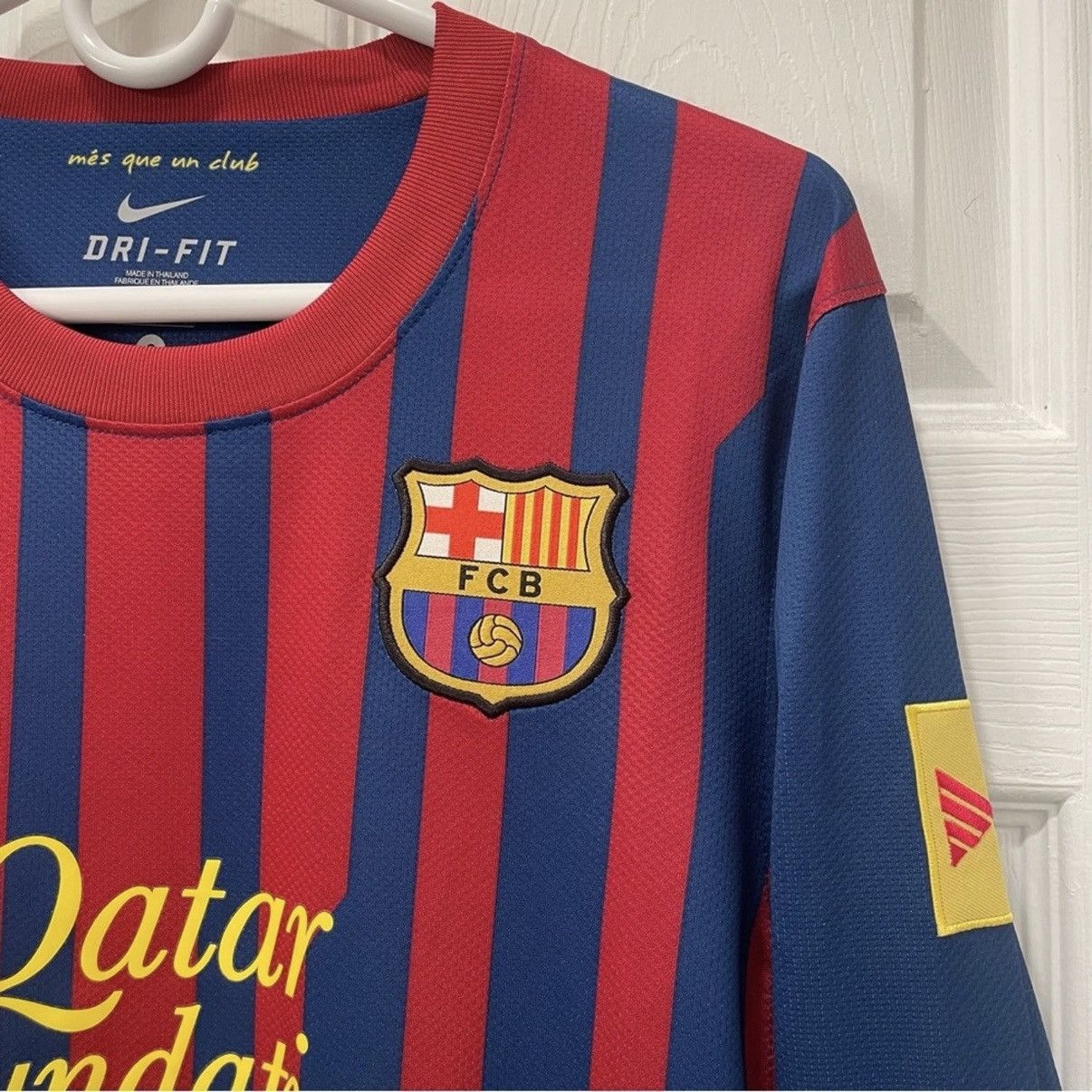 Nike Messi Barcelona 2011-2012 Home Jersey Long Sleeve Size US S / EU 44-46 / 1 - 4 Thumbnail