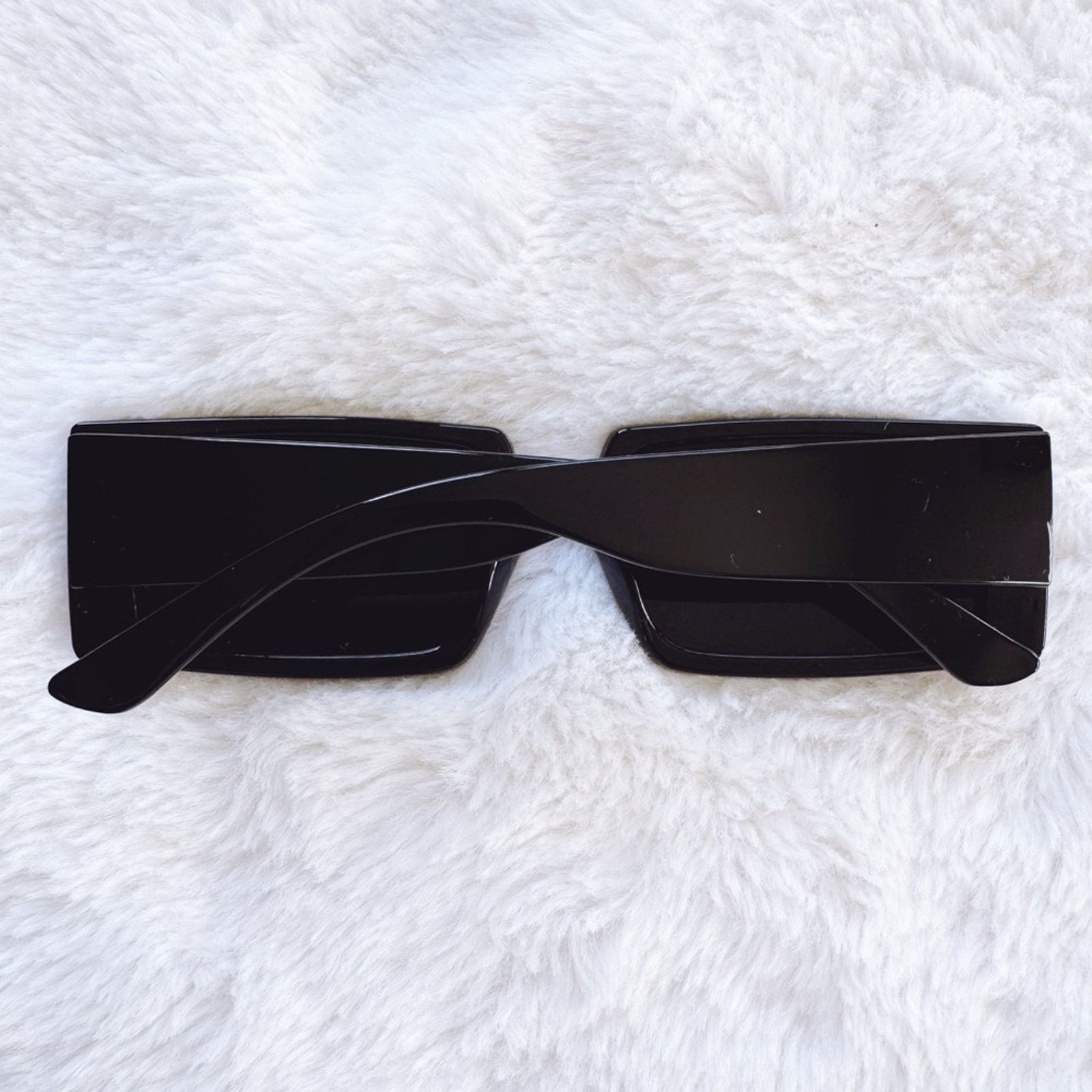 Other Abigail Black w/ Blue Tint Rectangular Sunglasses Size ONE SIZE - 10 Thumbnail
