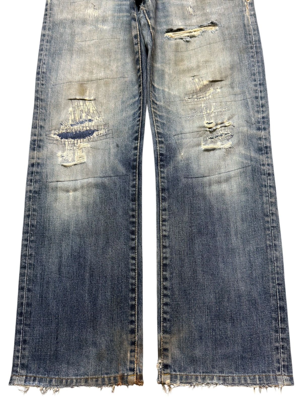 Uniqlo Vintage Y2K Uniqlo Faded Wash Distressed Straight Leg Jeans Size US 32 / EU 48 - 7 Thumbnail