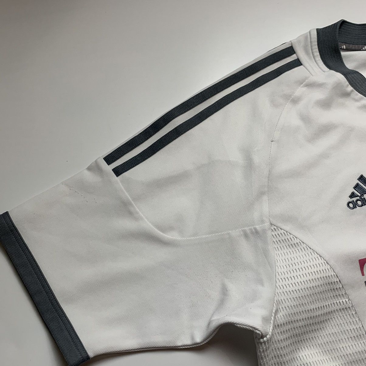 Vintage Adidas Bayern Munich 2002/2003 Away Soccer Football Jersey Size US M / EU 48-50 / 2 - 3 Thumbnail