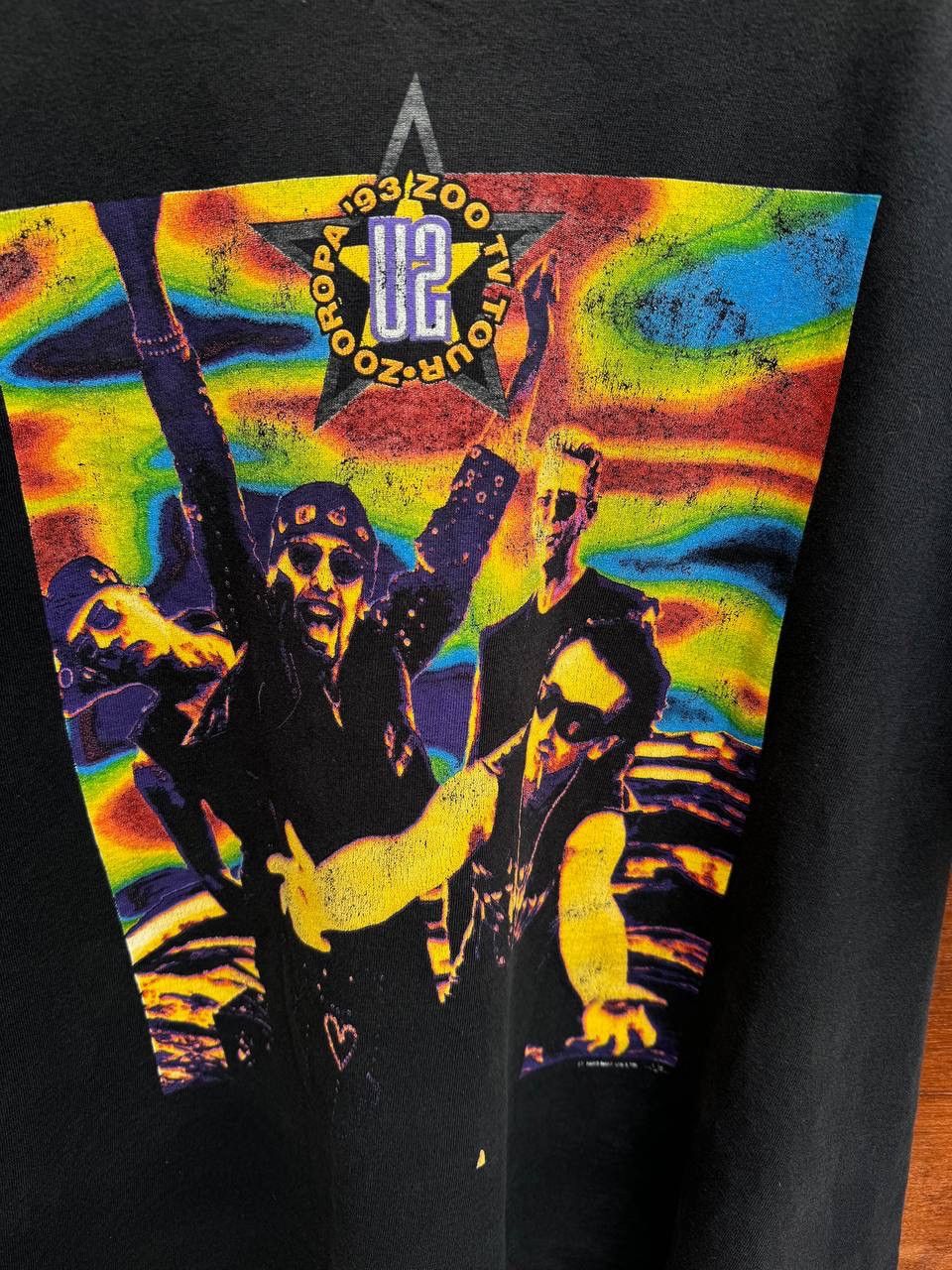 Band Tees U2 1993 ZOOROPA European Tour sz XL Size US XL / EU 56 / 4 - 4 Thumbnail