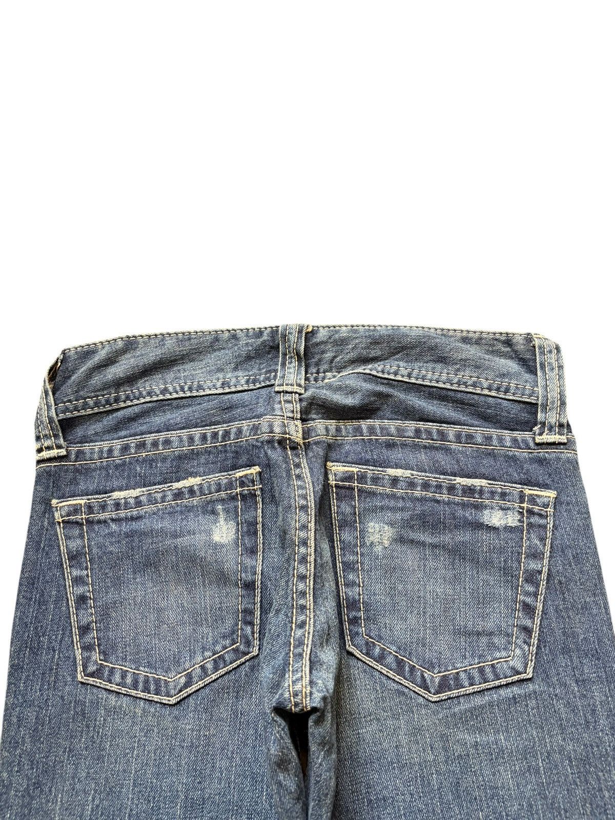 Uniqlo Vintage Uniqlo Blue Wash Distressed Flare Jeans Size 26" / US 2 / IT 38 - 4 Thumbnail