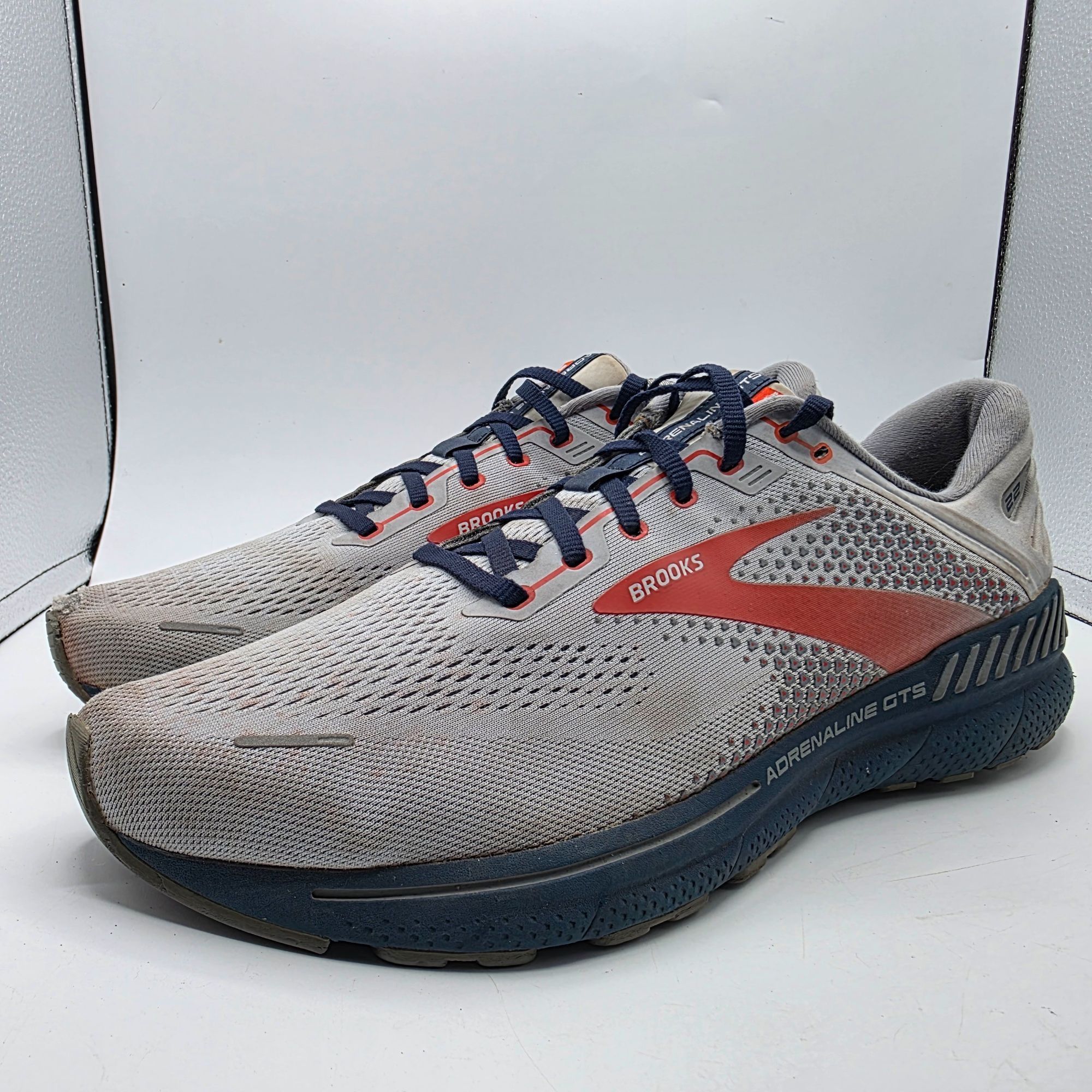 Brooks Brooks Adrenaline GTS 22 Mens Size 13 Gray Arctic Red Athlet Size US 13 / EU 46 - 4 Thumbnail