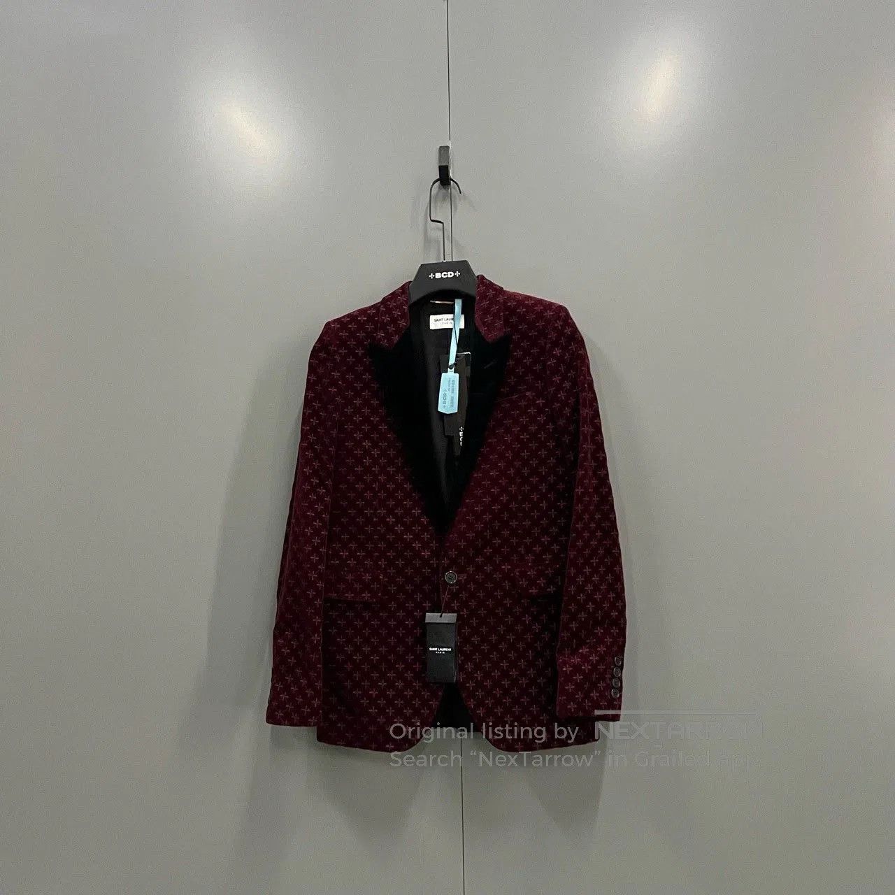 Saint Laurent Paris Saint Laurent Burgundy Velvet Blazer. Size XXS / US 00 / IT 34 - 1 Thumbnail