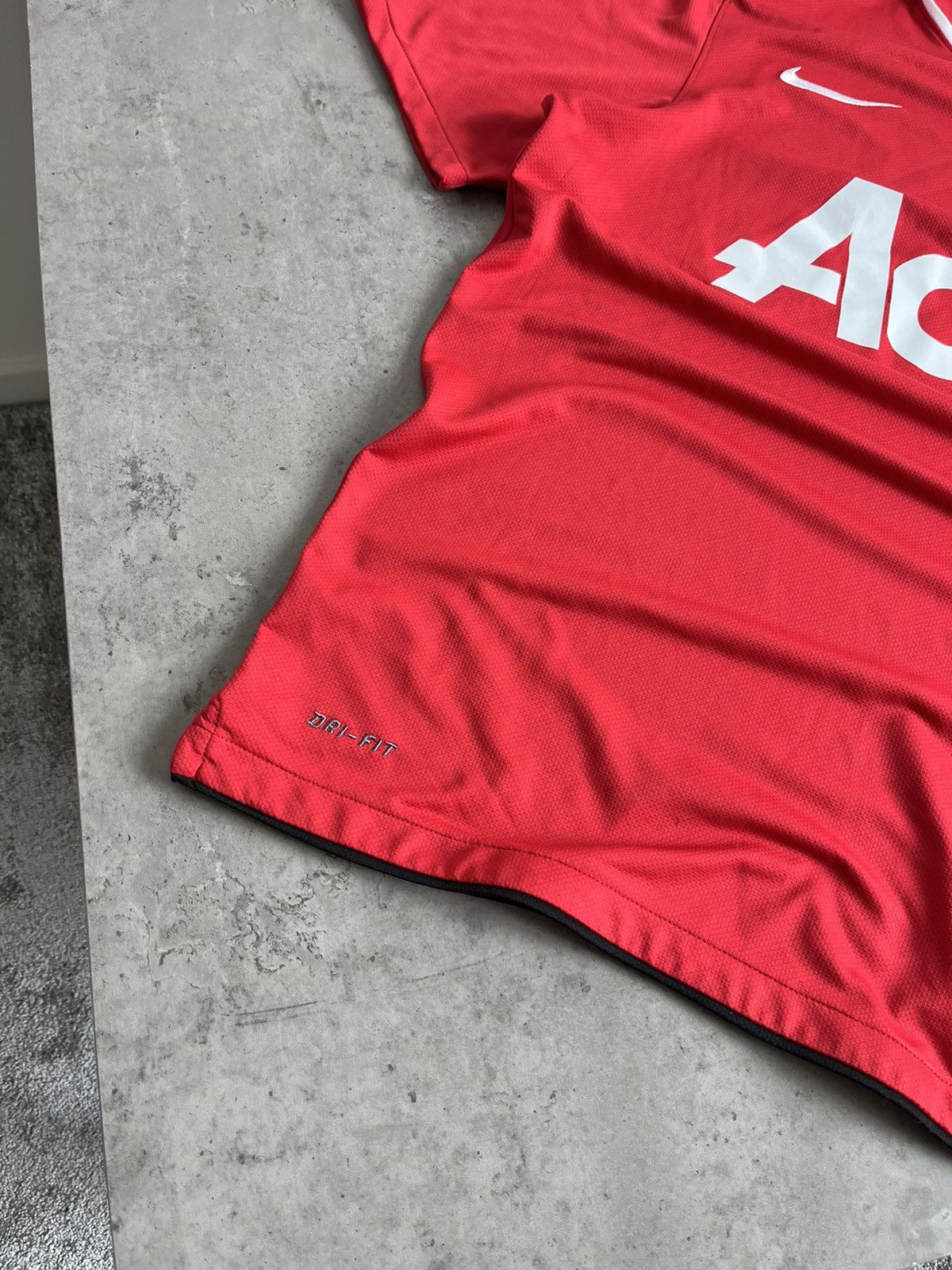 Nike Nike Manchester United Season 2010 Soccer Jersey Size US S / EU 44-46 / 1 - 3 Thumbnail